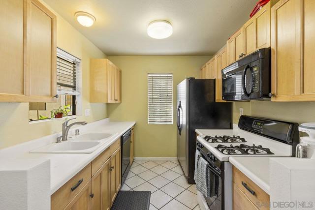 San Diego, California, 92129, United States, 2 Bedrooms Bedrooms, ,2 BathroomsBathrooms,Residential,For Sale,1916300