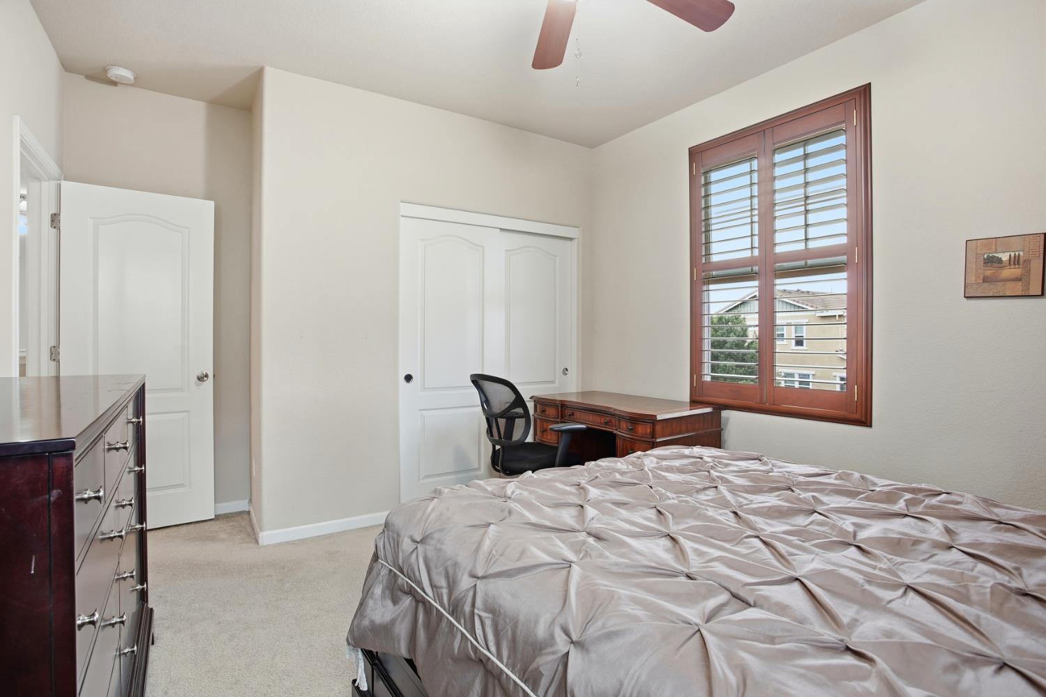 Elk Grove, California, 95757, United States, 4 Bedrooms Bedrooms, ,4 BathroomsBathrooms,Residential,For Sale,1999754