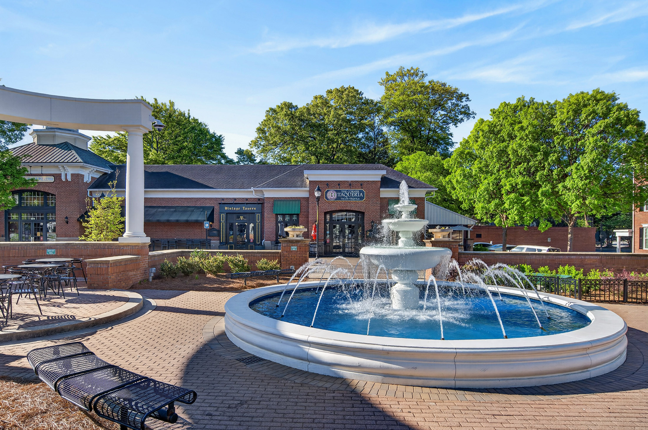  Smyrna Home Blends Space, Flexibility and an Unbeatable Lifestyle - 物件實景