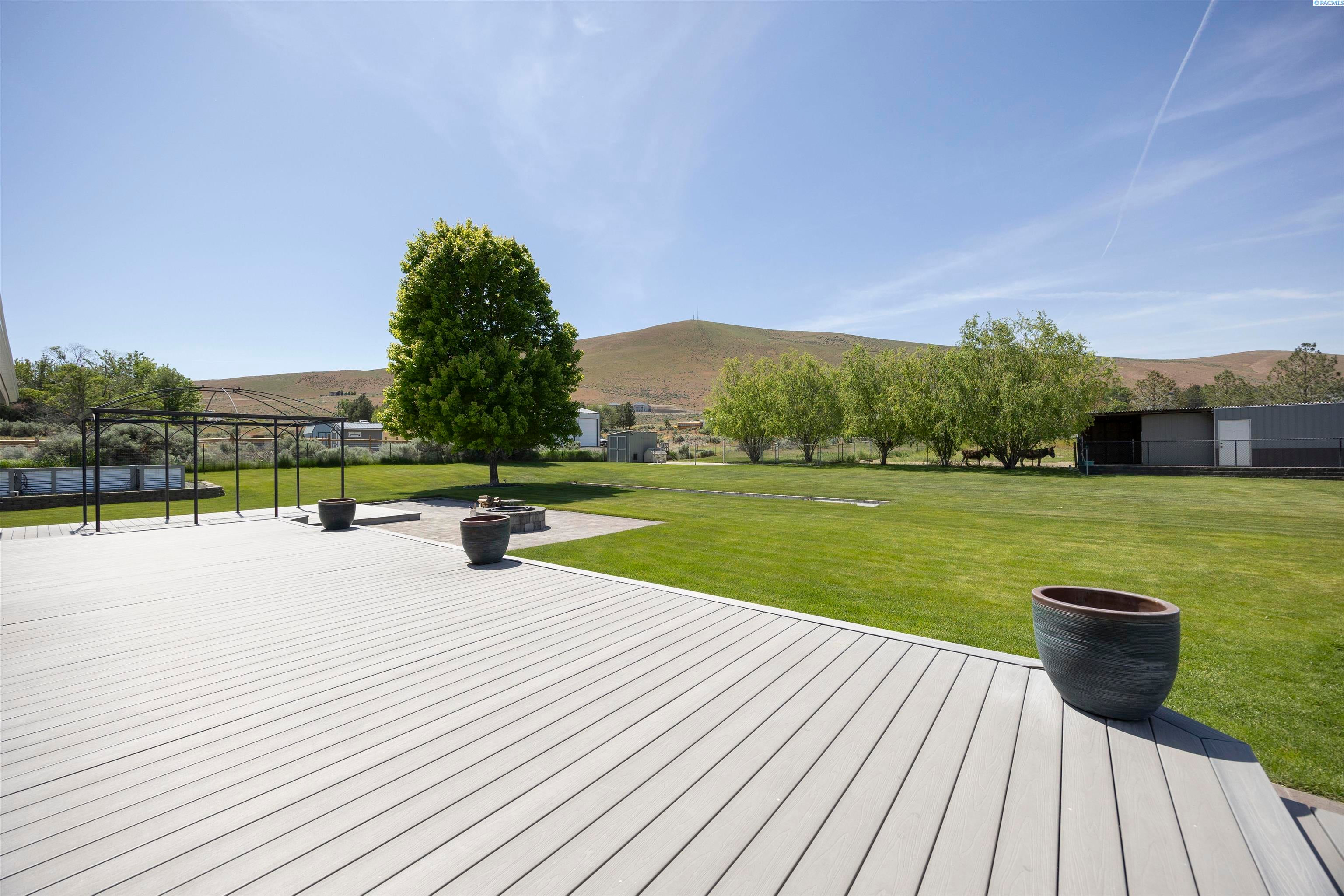 Benton City, Washington, 99320, United States, 3 Bedrooms Bedrooms, ,2 BathroomsBathrooms,Residential,For Sale,1983033