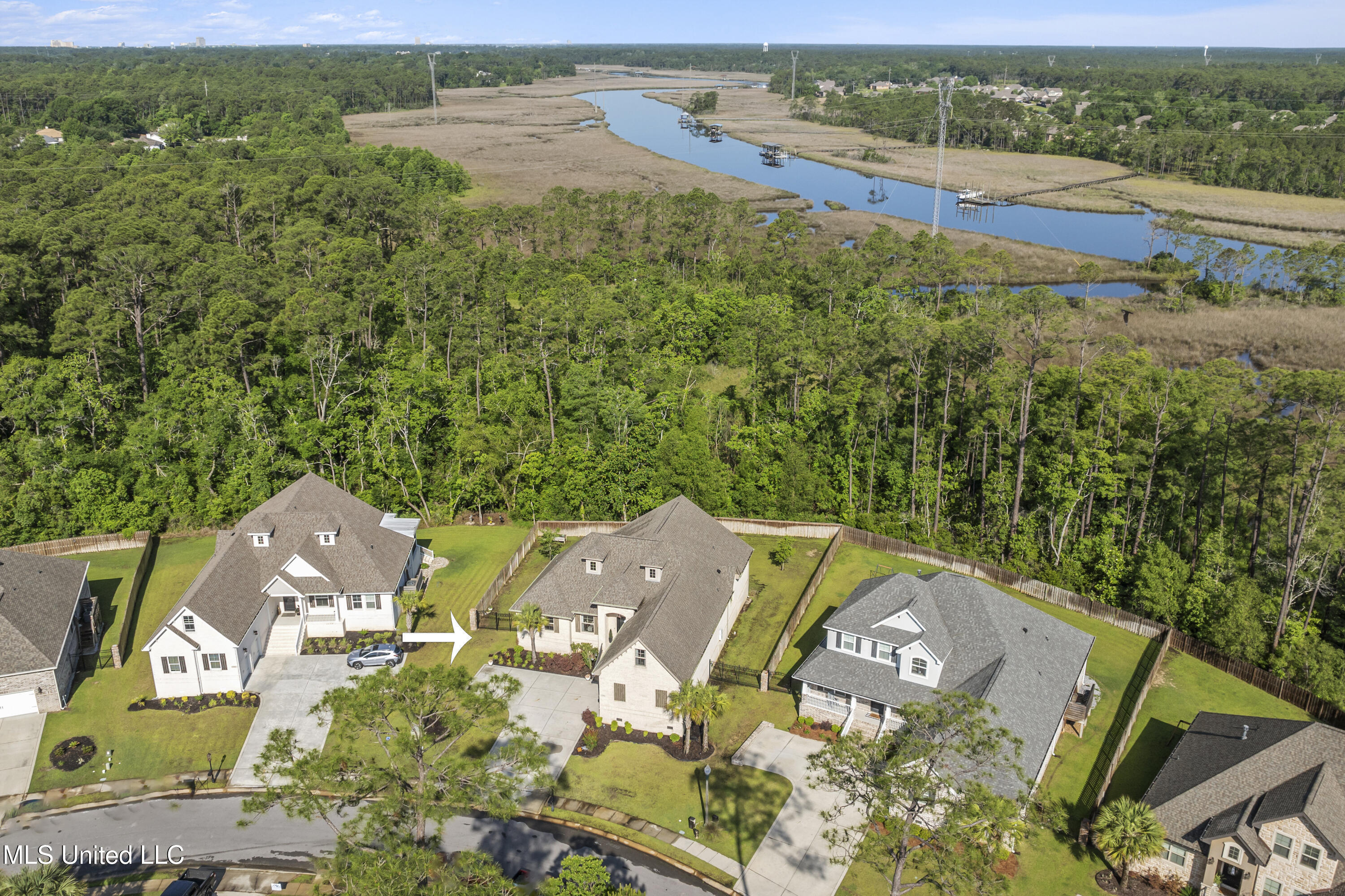 Ocean Springs, Mississippi, 39564, United States, 5 Bedrooms Bedrooms, ,3 BathroomsBathrooms,Residential,For Sale,1805037