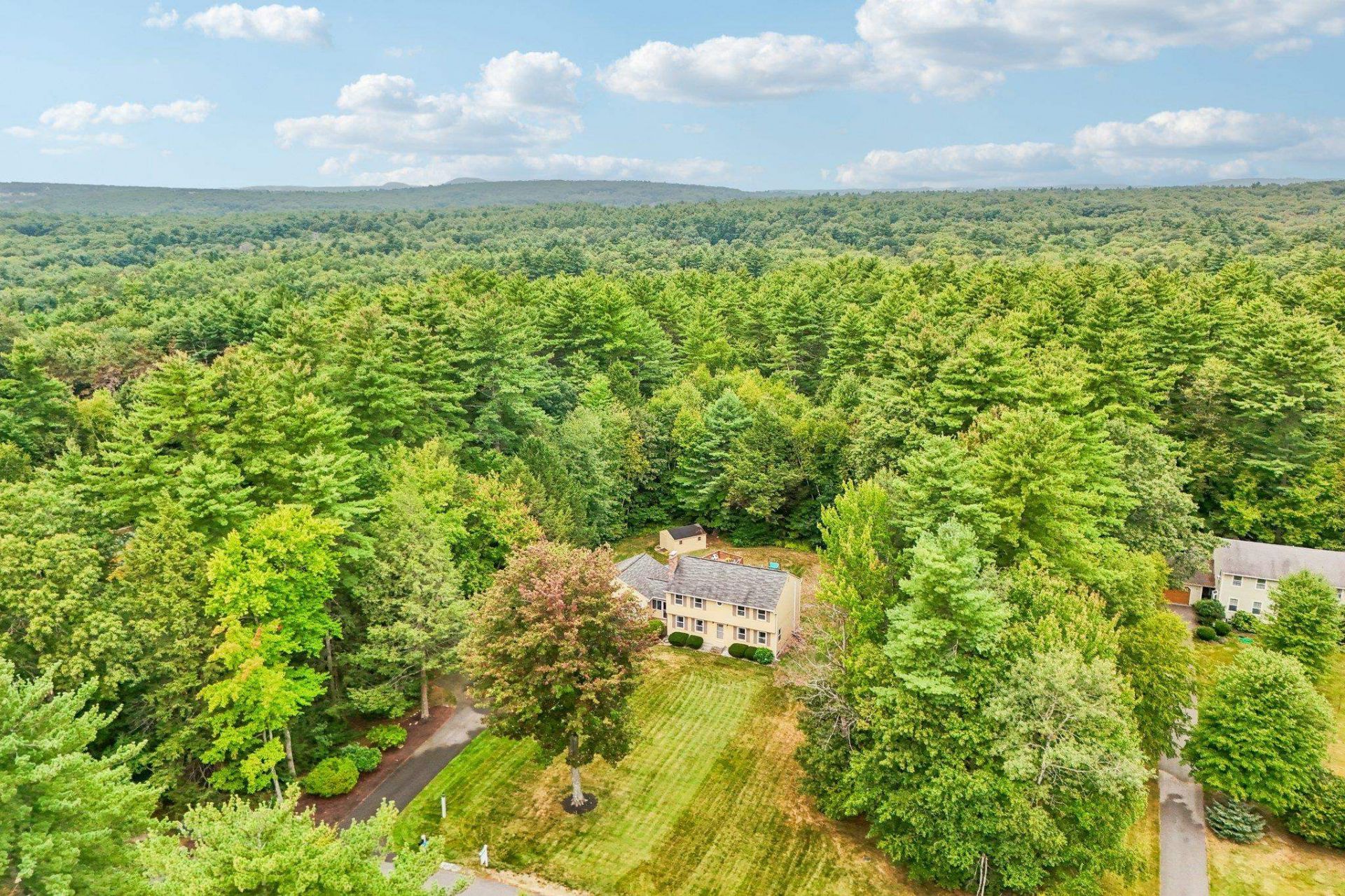 Jennifer Ln, Auburn, NH 03032 #1
