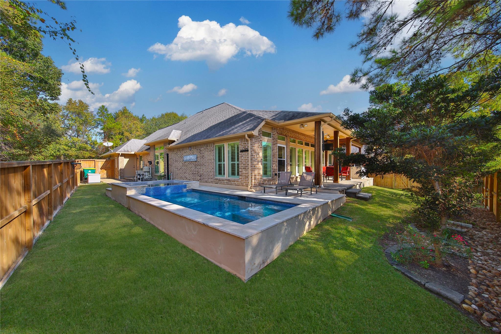 Montgomery, Texas, 77316, United States, 3 Bedrooms Bedrooms, ,3 BathroomsBathrooms,Residential,For Sale,1992455