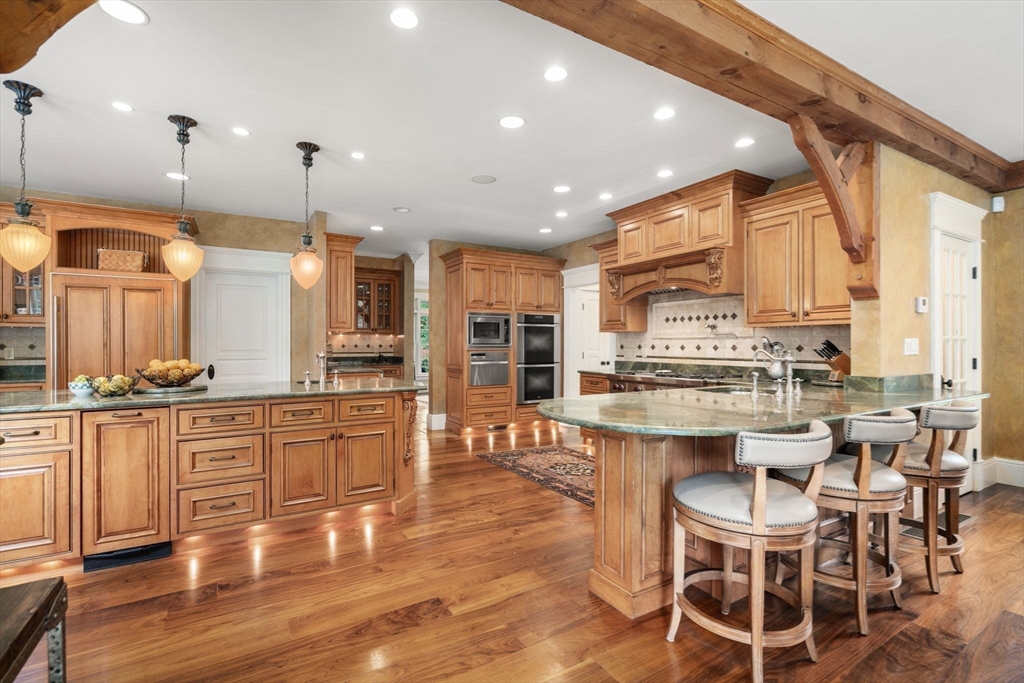 Milton, Massachusetts, 02186, United States, 6 Bedrooms Bedrooms, ,6 BathroomsBathrooms,Residential,For Sale,1940857