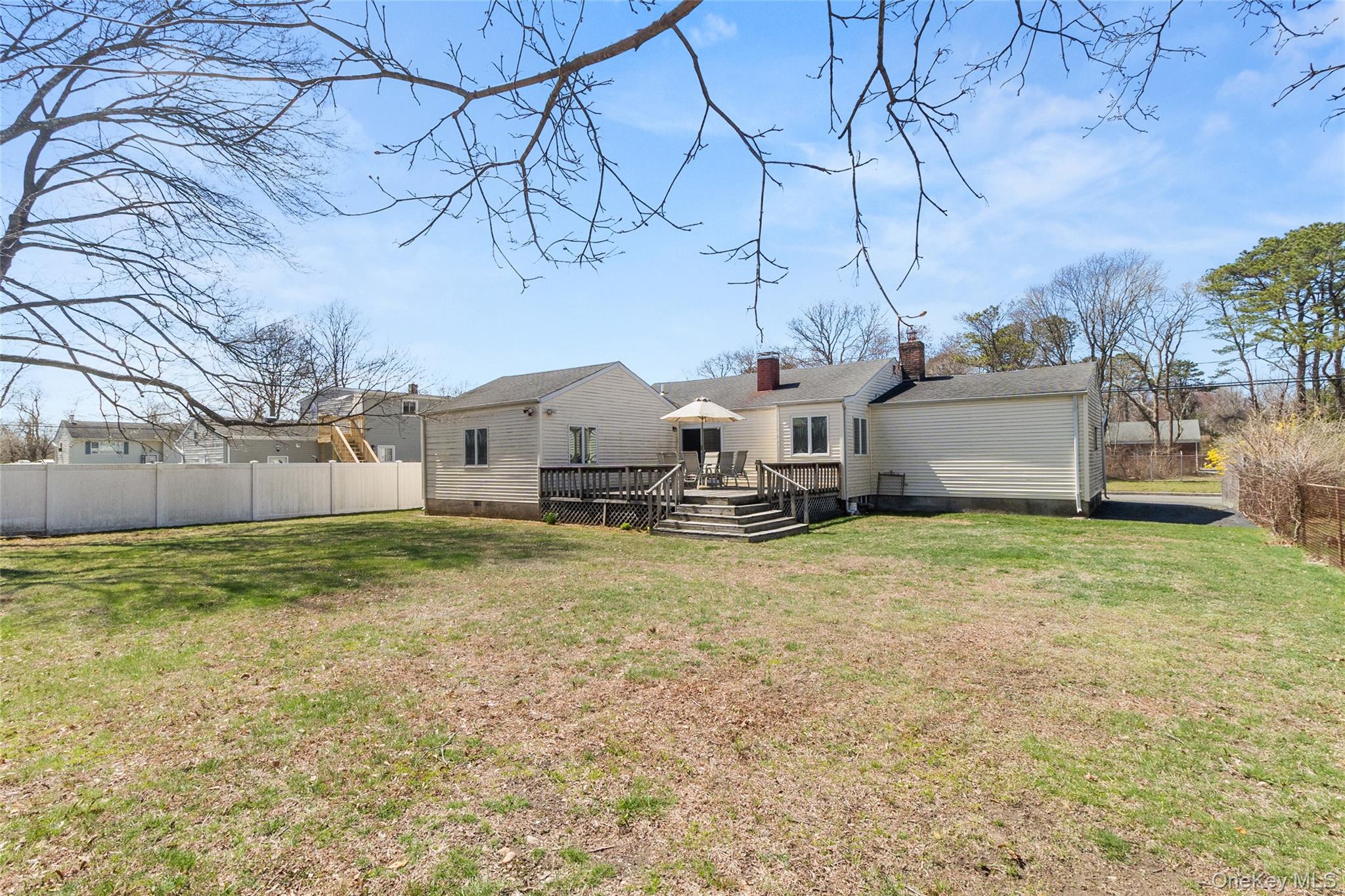  1643 Pine Acres Boulevard, Bay Shore, NY, 11706 - 物件實景