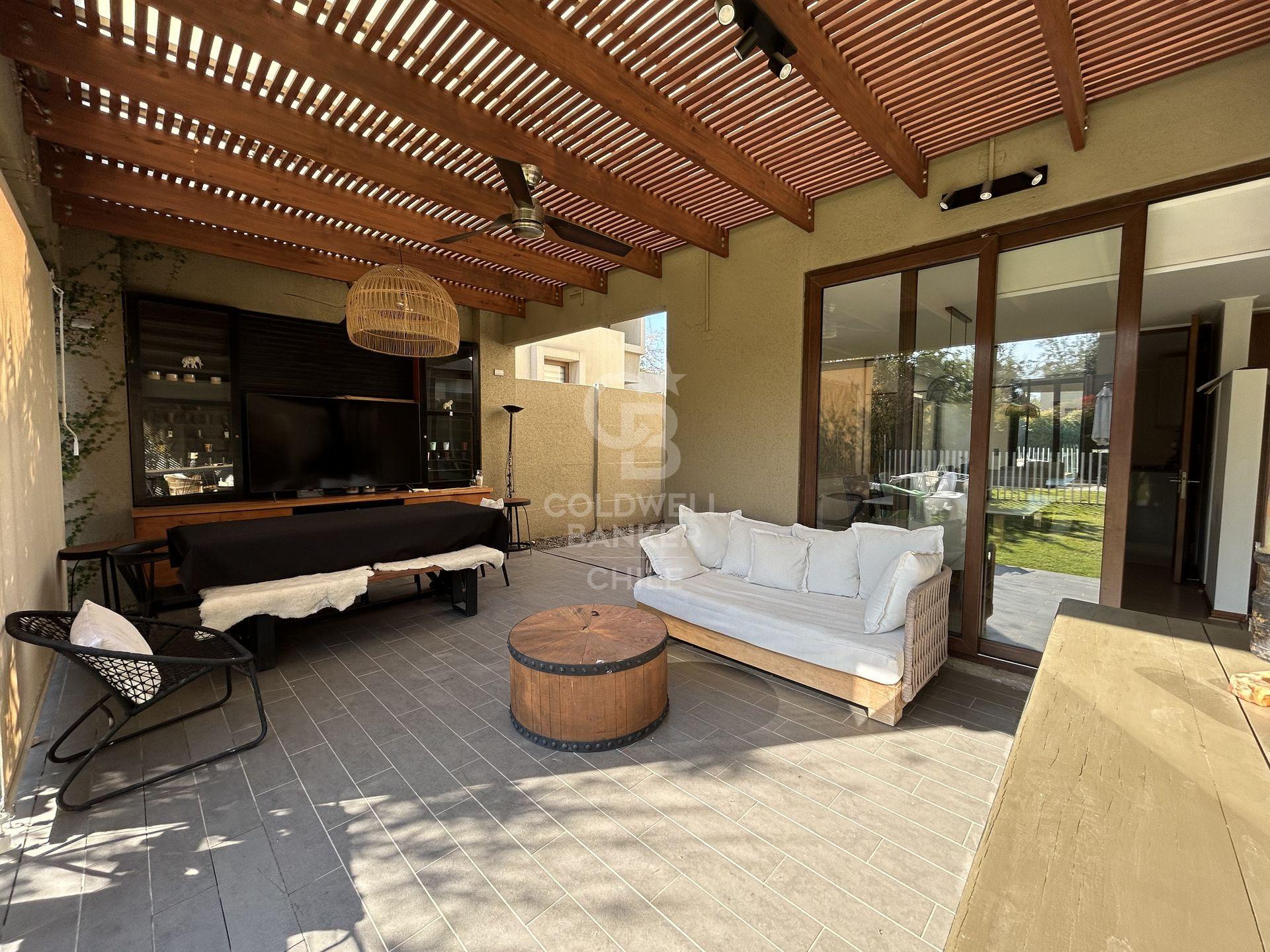 Colina, Chile, 4 Bedrooms Bedrooms, ,4 BathroomsBathrooms,Residential,For Sale,1897040