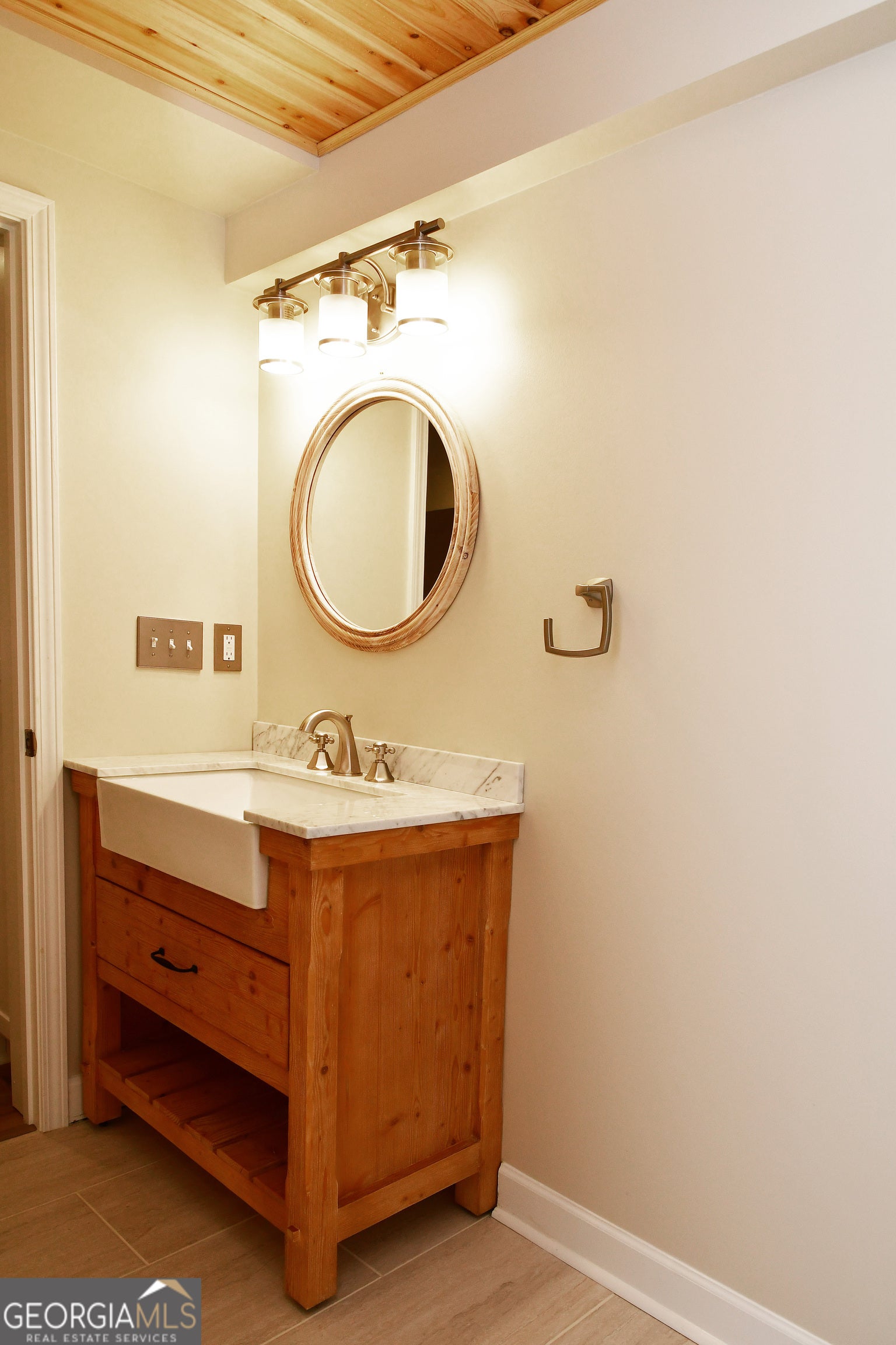 Hoschton, Georgia, 30548, United States, 5 Bedrooms Bedrooms, ,4 BathroomsBathrooms,Residential,For Sale,1992517