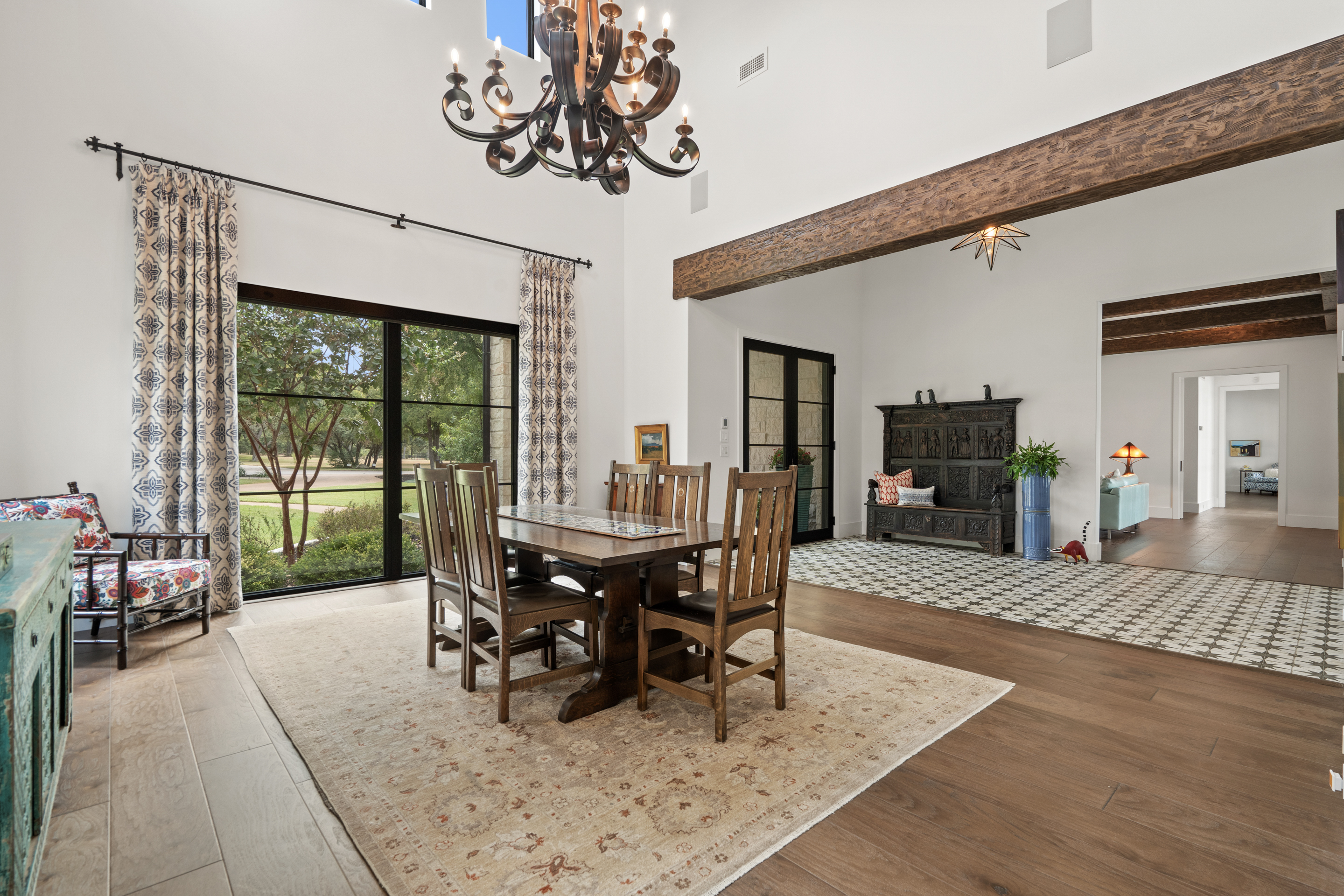  Rare Expression of Refined Hill Country Living - 物件實景