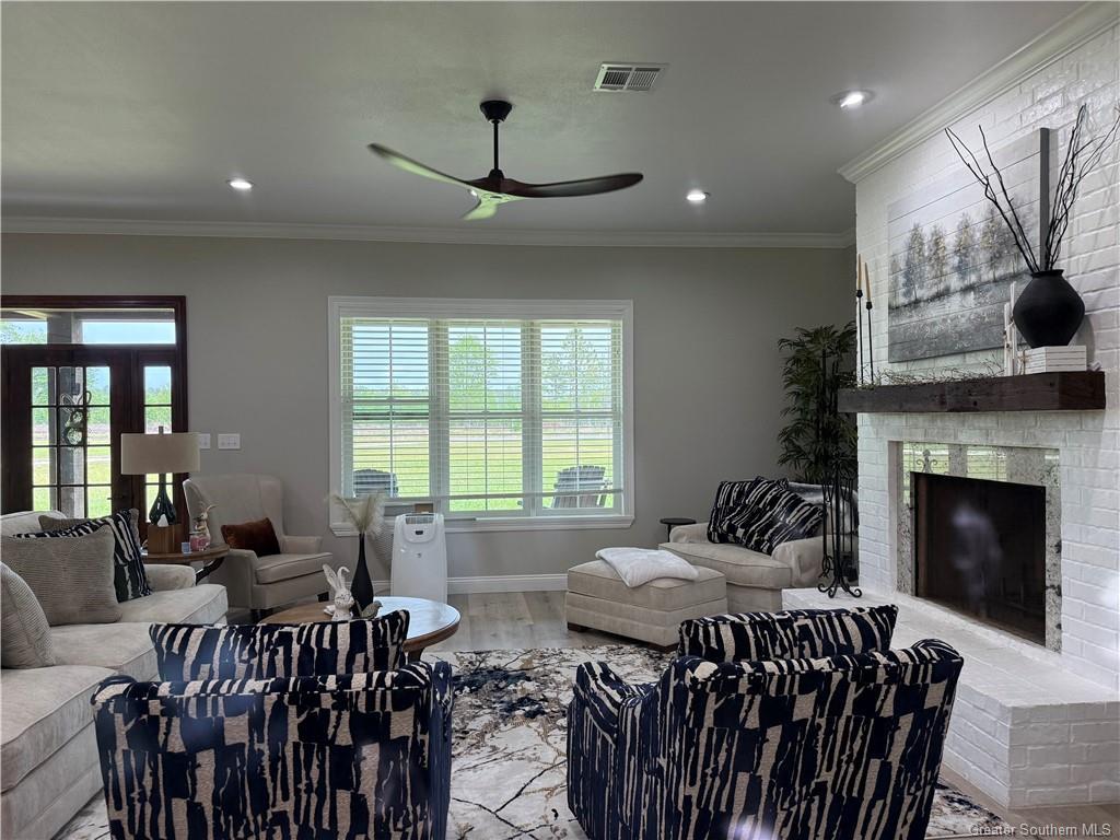 Dequincy, Louisiana, 70633, United States, 5 Bedrooms Bedrooms, ,3 BathroomsBathrooms,Residential,For Sale,1806422