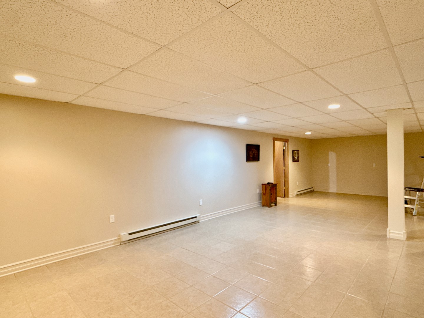 Hawley, Pennsylvania, 18428, United States, 3 Bedrooms Bedrooms, ,4 BathroomsBathrooms,Residential,For Sale,1846687
