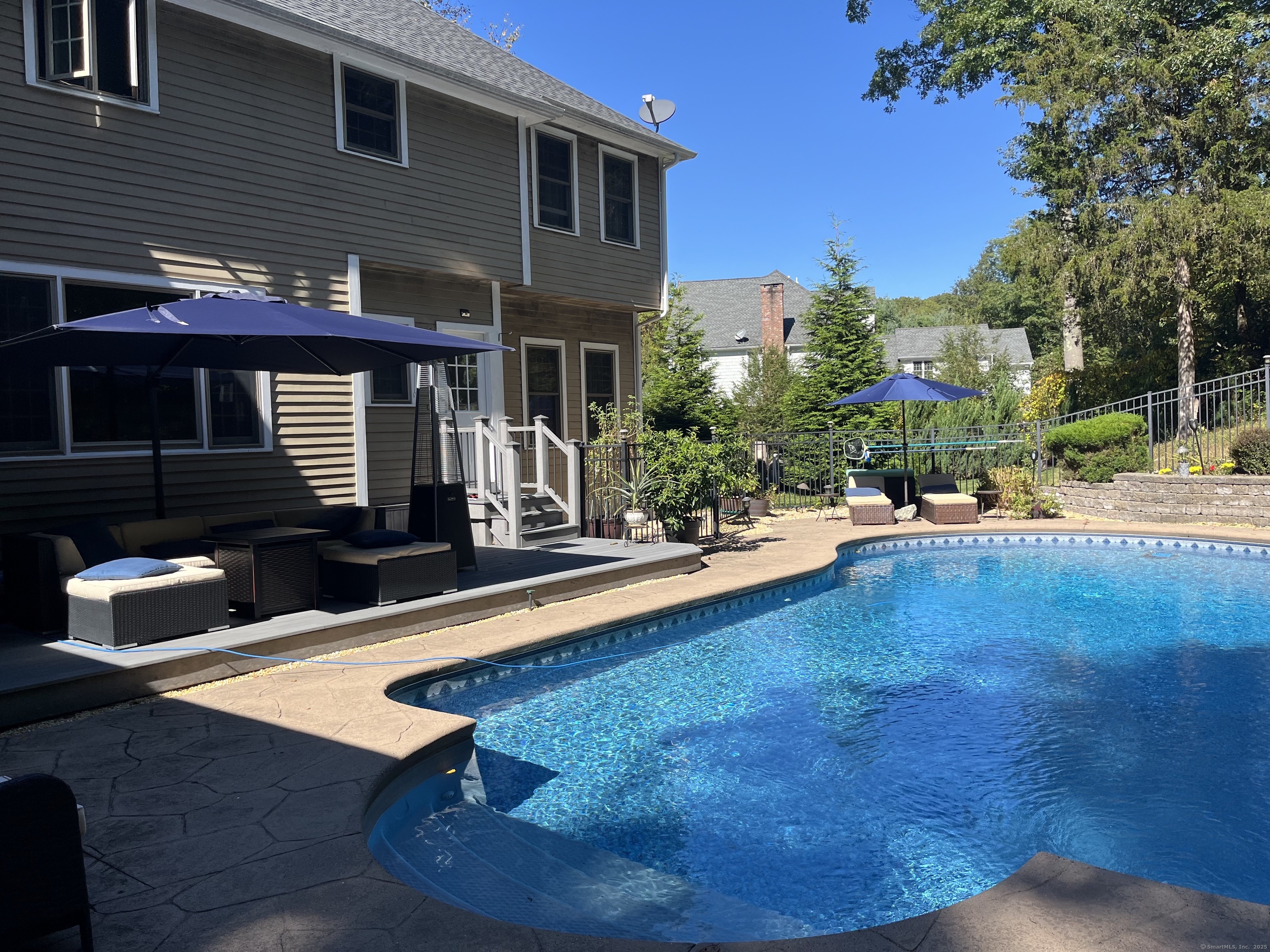 Monroe, Connecticut, 06468, United States, 5 Bedrooms Bedrooms, ,4 BathroomsBathrooms,Residential,For Sale,1744682