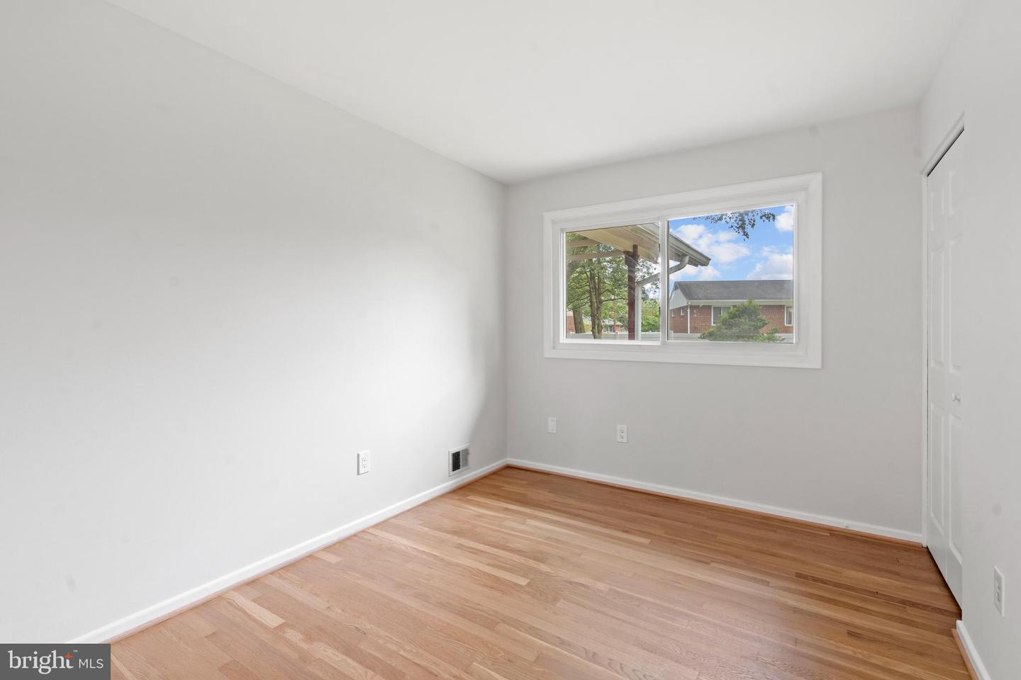 Springfield, Virginia, 22150, United States, 3 Bedrooms Bedrooms, ,2 BathroomsBathrooms,Residential,For Sale,1969546