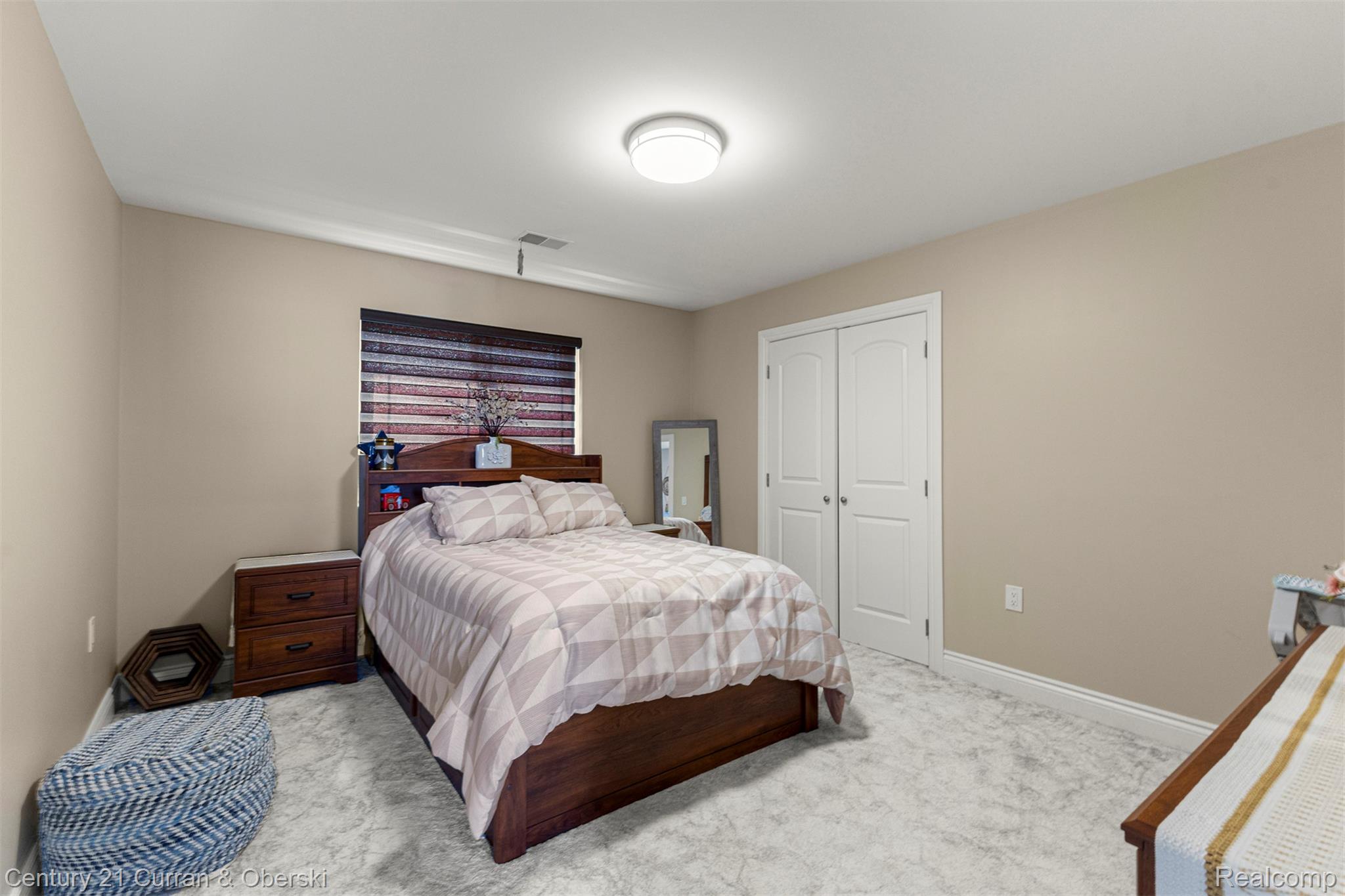 Dearborn Heights, Michigan, 48127, United States, 4 Bedrooms Bedrooms, ,5 BathroomsBathrooms,Residential,For Sale,1974066