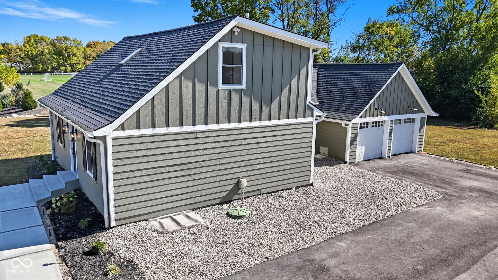 Carmel, Indiana, 46033, United States, 4 Bedrooms Bedrooms, ,3 BathroomsBathrooms,Residential,For Sale,1998022