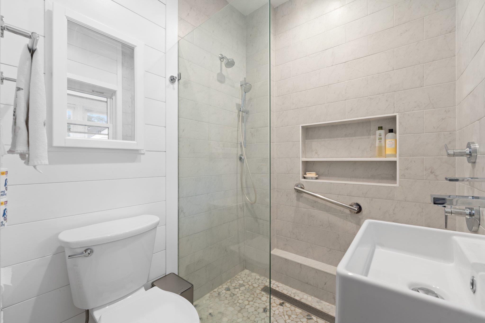 Rockville Centre, New York, 11570, United States, 4 Bedrooms Bedrooms, ,2 BathroomsBathrooms,Residential,For Sale,1928749