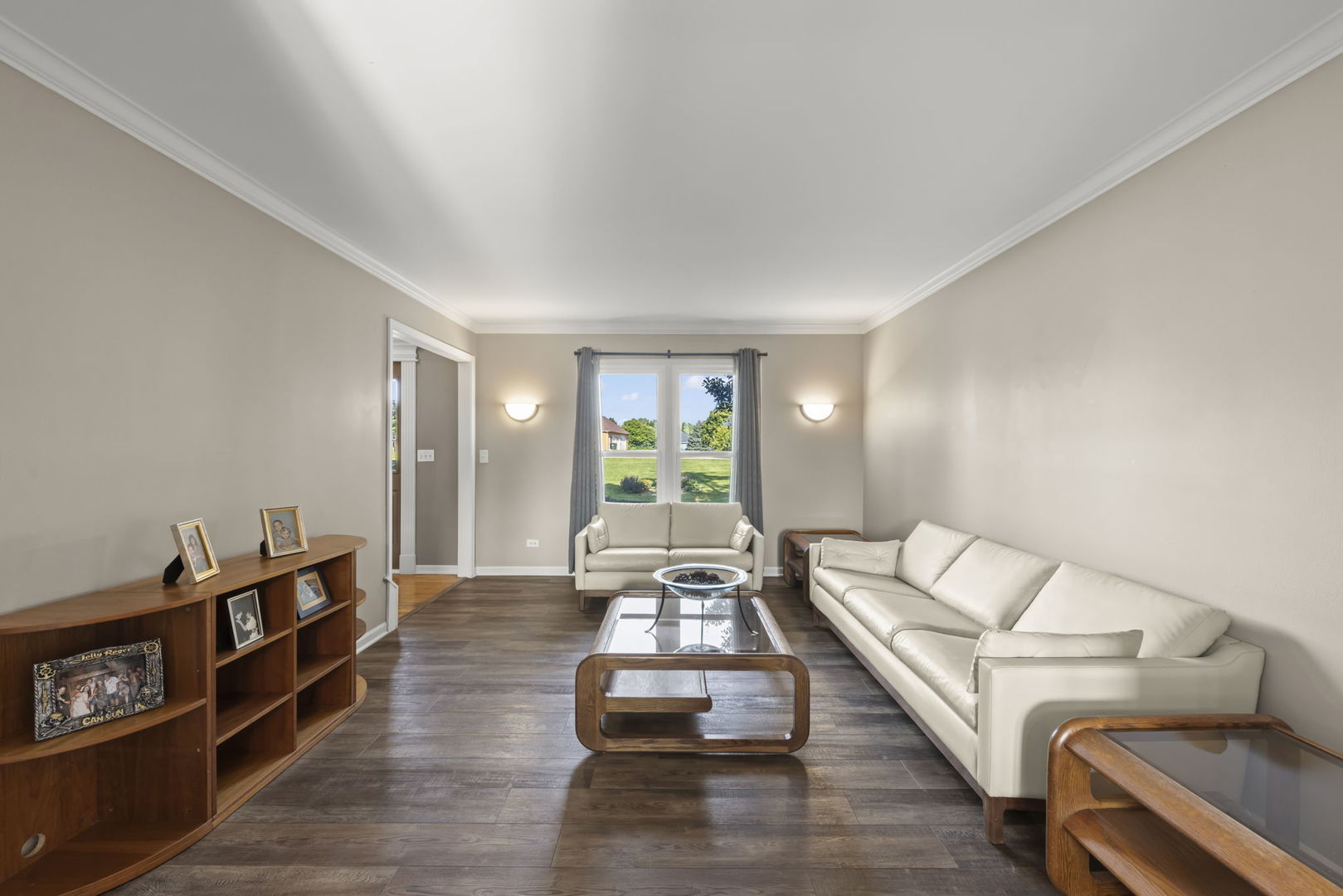 Oswego, Illinois, 60543, United States, 4 Bedrooms Bedrooms, ,3 BathroomsBathrooms,Residential,For Sale,1949228