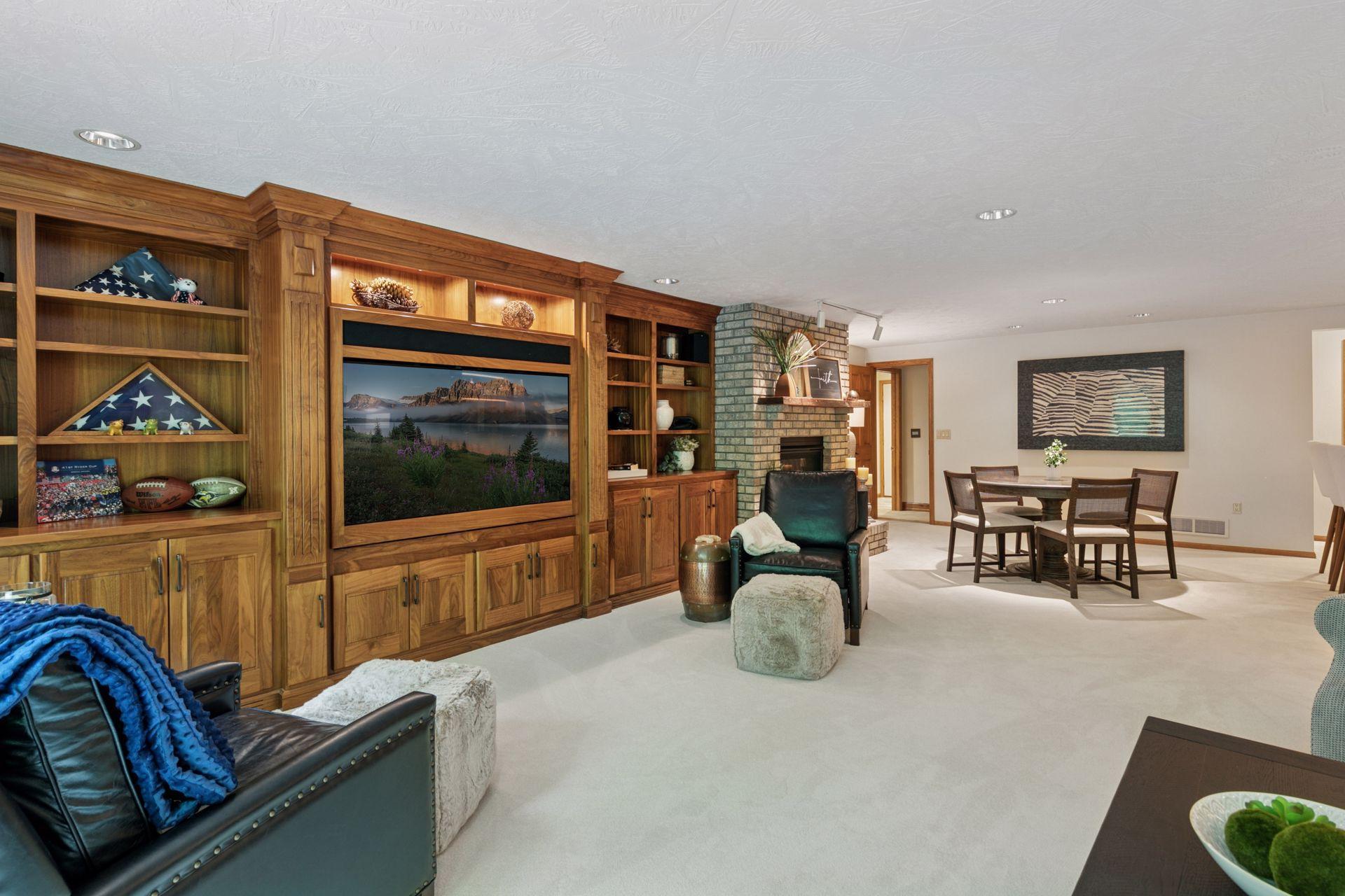 Chanhassen, Minnesota, 55318, United States, 5 Bedrooms Bedrooms, ,2 BathroomsBathrooms,Residential,For Sale,1847378