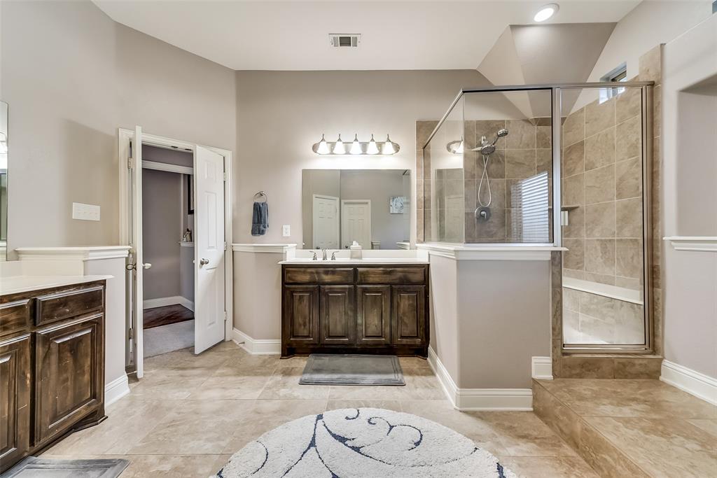 Mclendon Chisholm, Texas, 75032, United States, 5 Bedrooms Bedrooms, ,4 BathroomsBathrooms,Residential,For Sale,1900639
