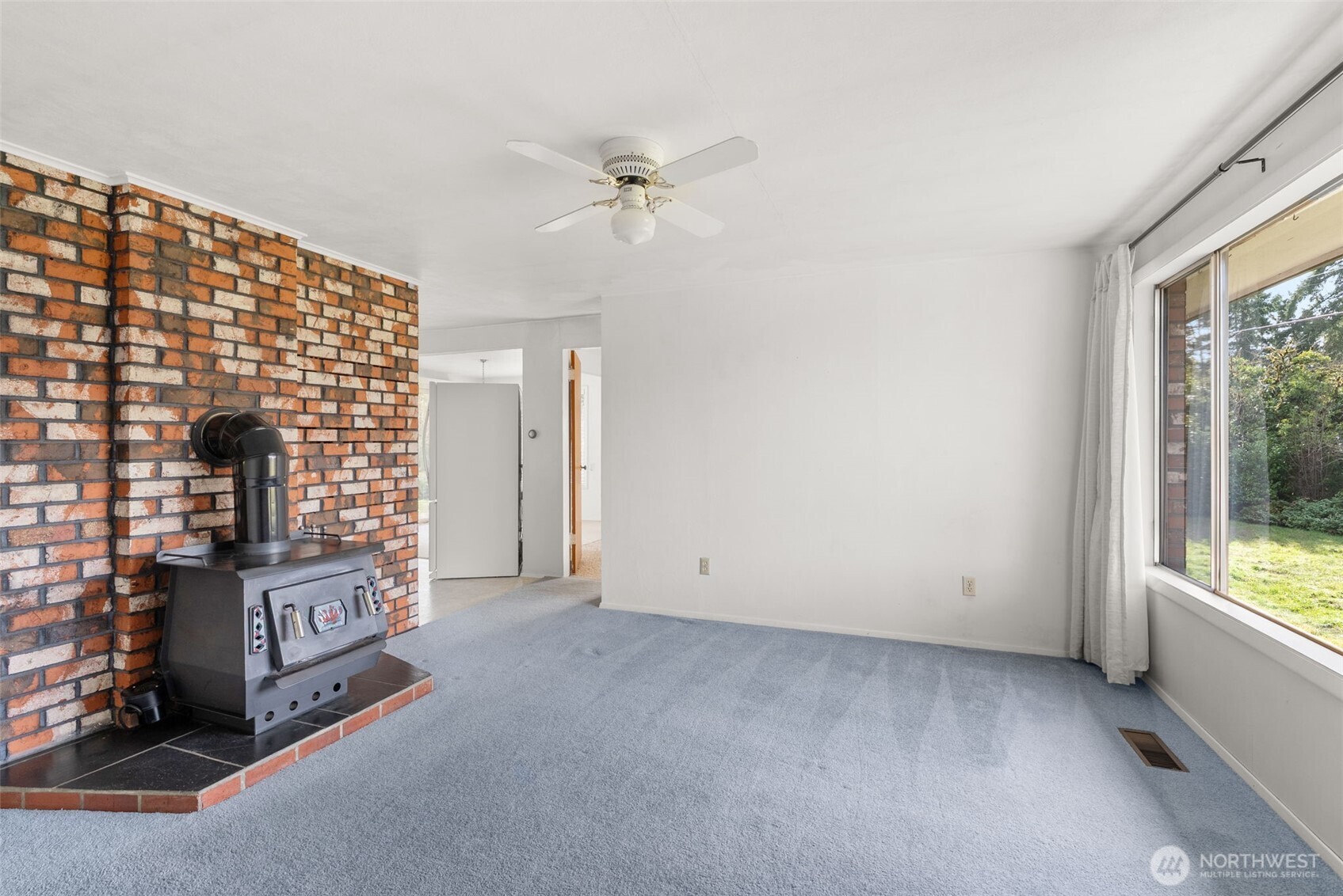 Chehalis, Washington, 98532, United States, 2 Bedrooms Bedrooms, ,1 BathroomBathrooms,Residential,For Sale,2015709
