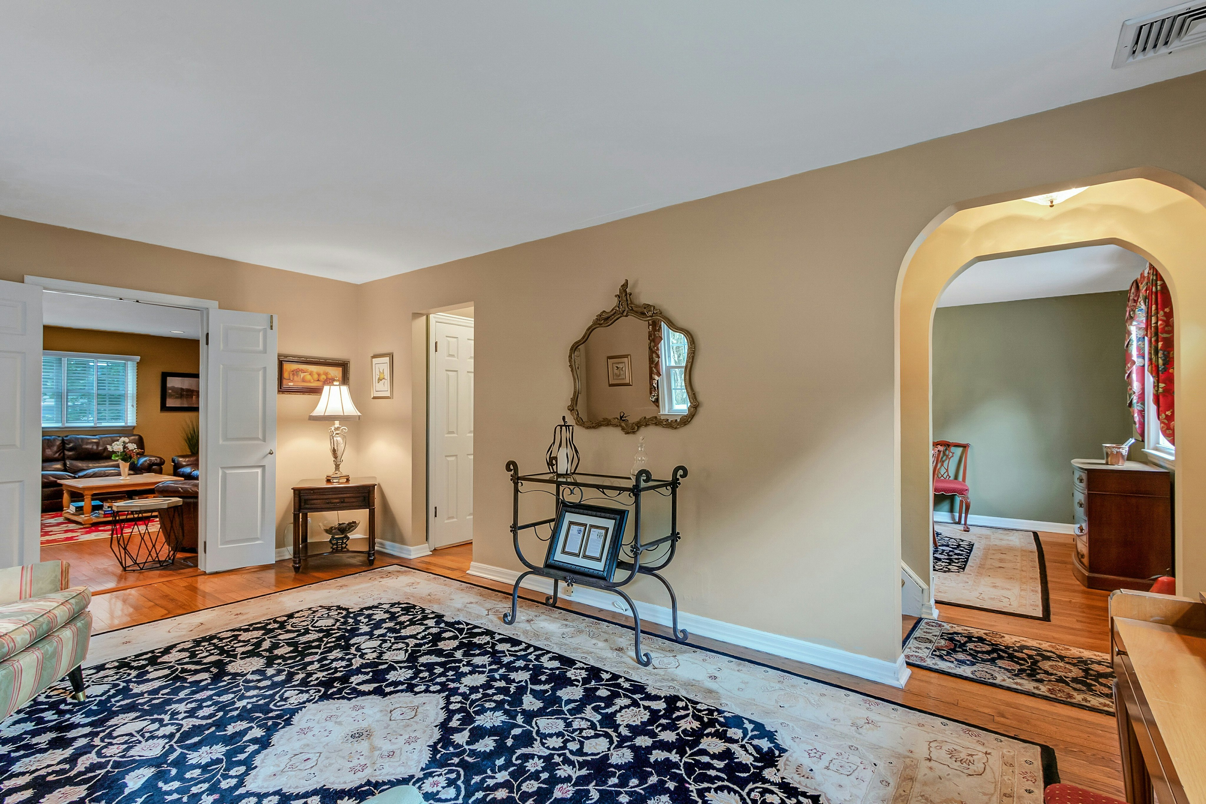  15 Colonial Road, Tenafly, NJ 07670 - 物件實景