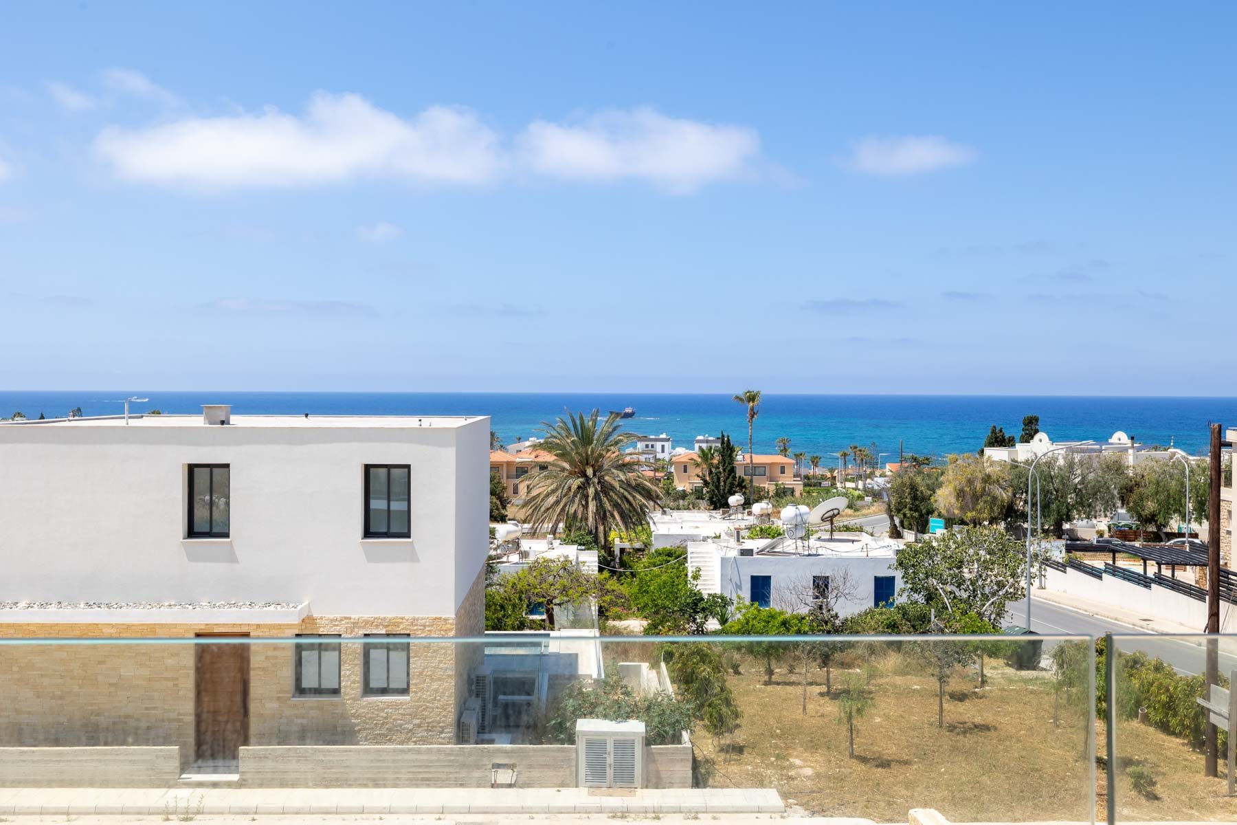  3-Bedroom Sea View Penthouse with Private Roof Terrace in Chloraka, Pafos - 物件實景