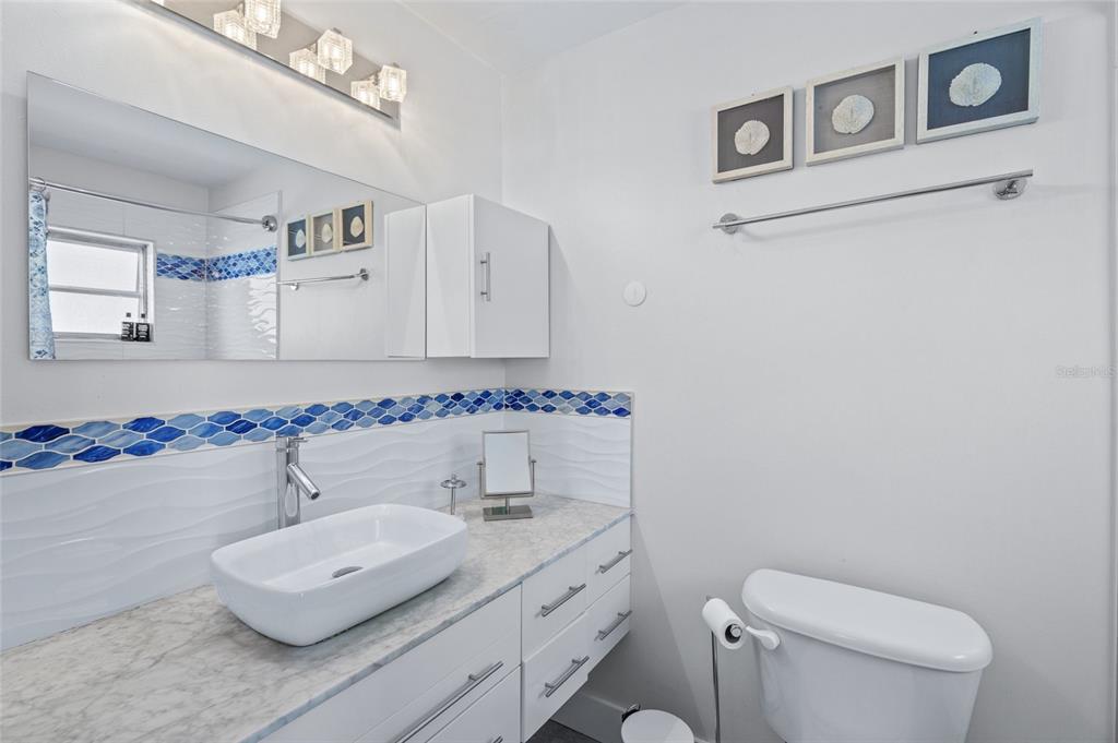 Sarasota, Florida, 34234, United States, 2 Bedrooms Bedrooms, ,2 BathroomsBathrooms,Residential,For Sale,1838237