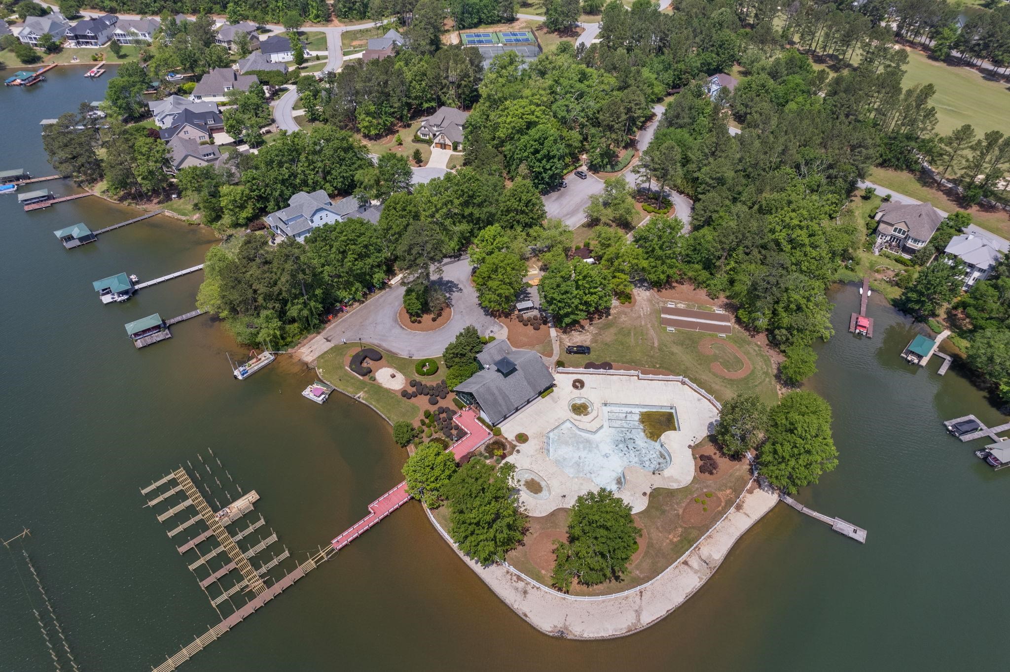 Ninety Six, South Carolina, 29666, United States, 4 Bedrooms Bedrooms, ,4 BathroomsBathrooms,Residential,For Sale,1990739