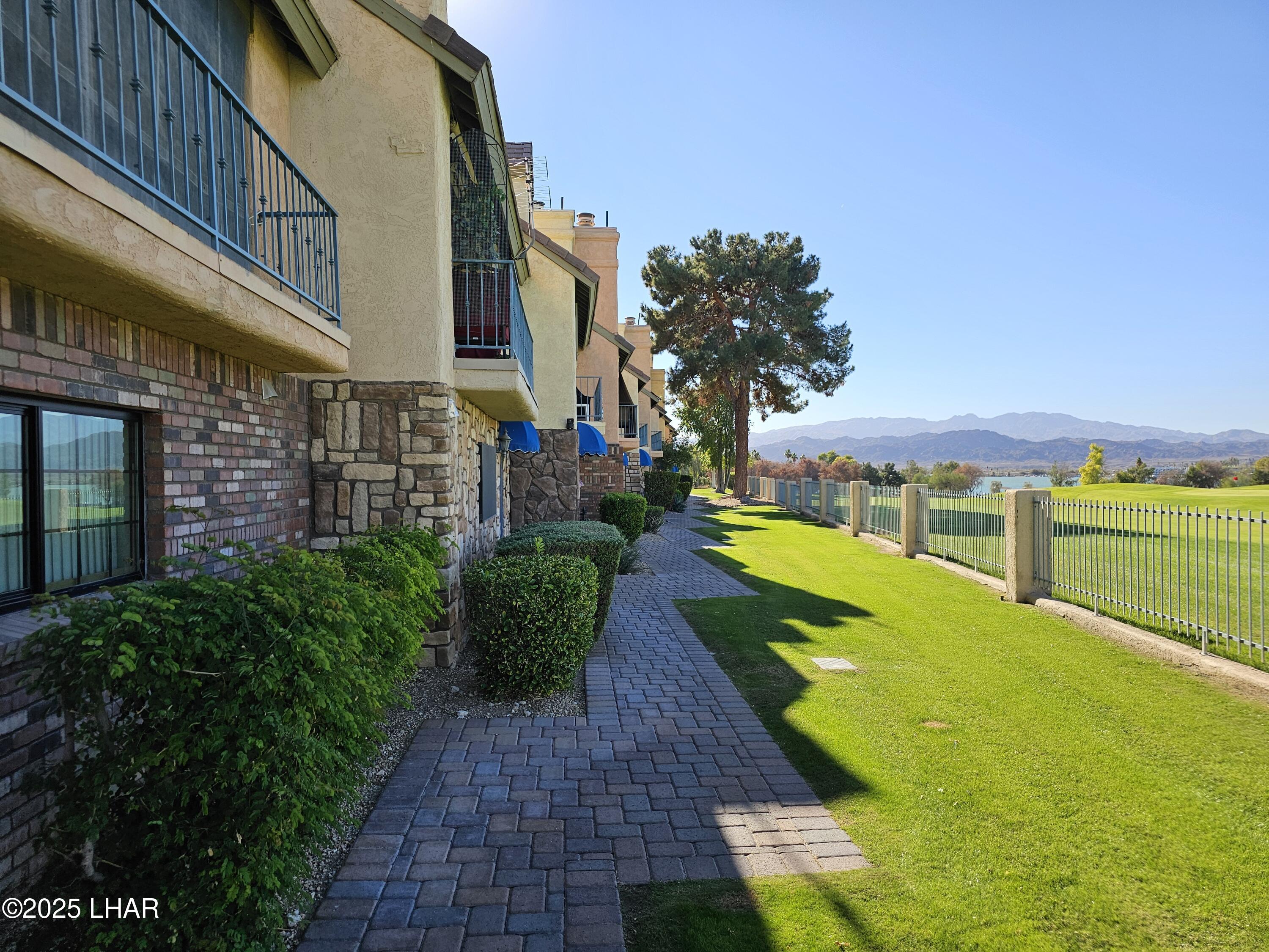 Lake Havasu City, Arizona, 86403, United States, 2 Bedrooms Bedrooms, ,3 BathroomsBathrooms,Residential,For Sale,2001999