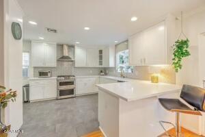 Van Nuys, California, 91405, United States, 3 Bedrooms Bedrooms, ,2 BathroomsBathrooms,Residential,For Sale,1939328