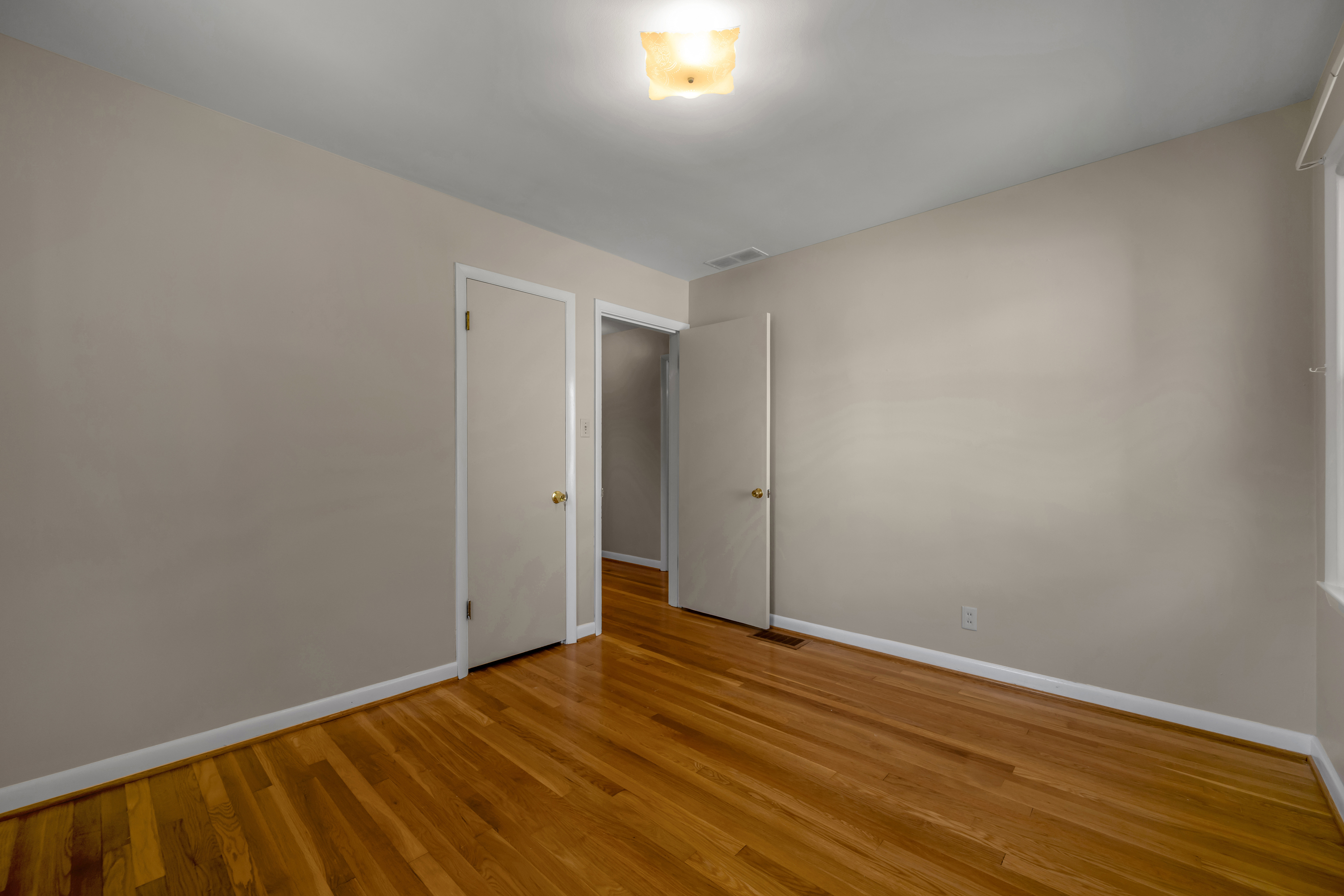  953 Holly Springs Drive - 物件實景
