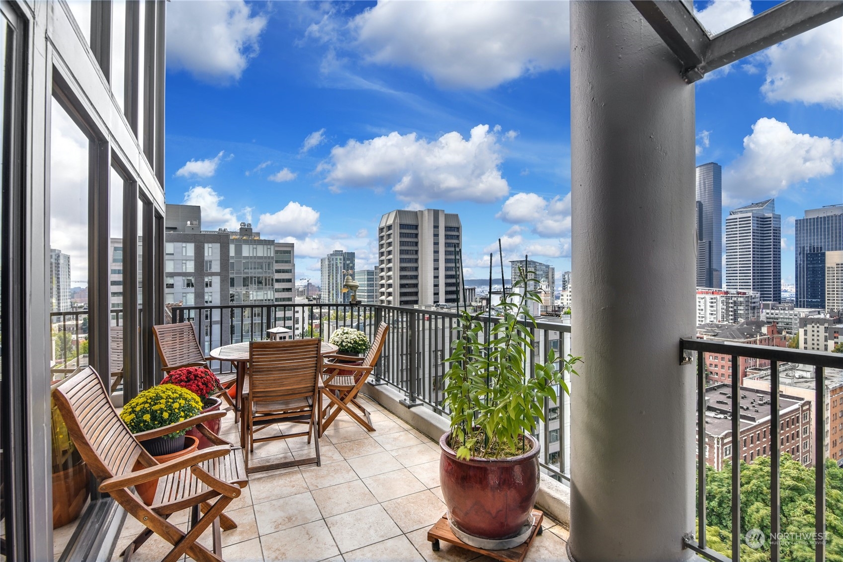 1120 Spring Street Unit 1604, Seattle, Washington, 98104, United States, 2 Bedrooms Bedrooms, ,2 BathroomsBathrooms,Residential,For Sale,1120 Spring Street Unit 1604,1539993