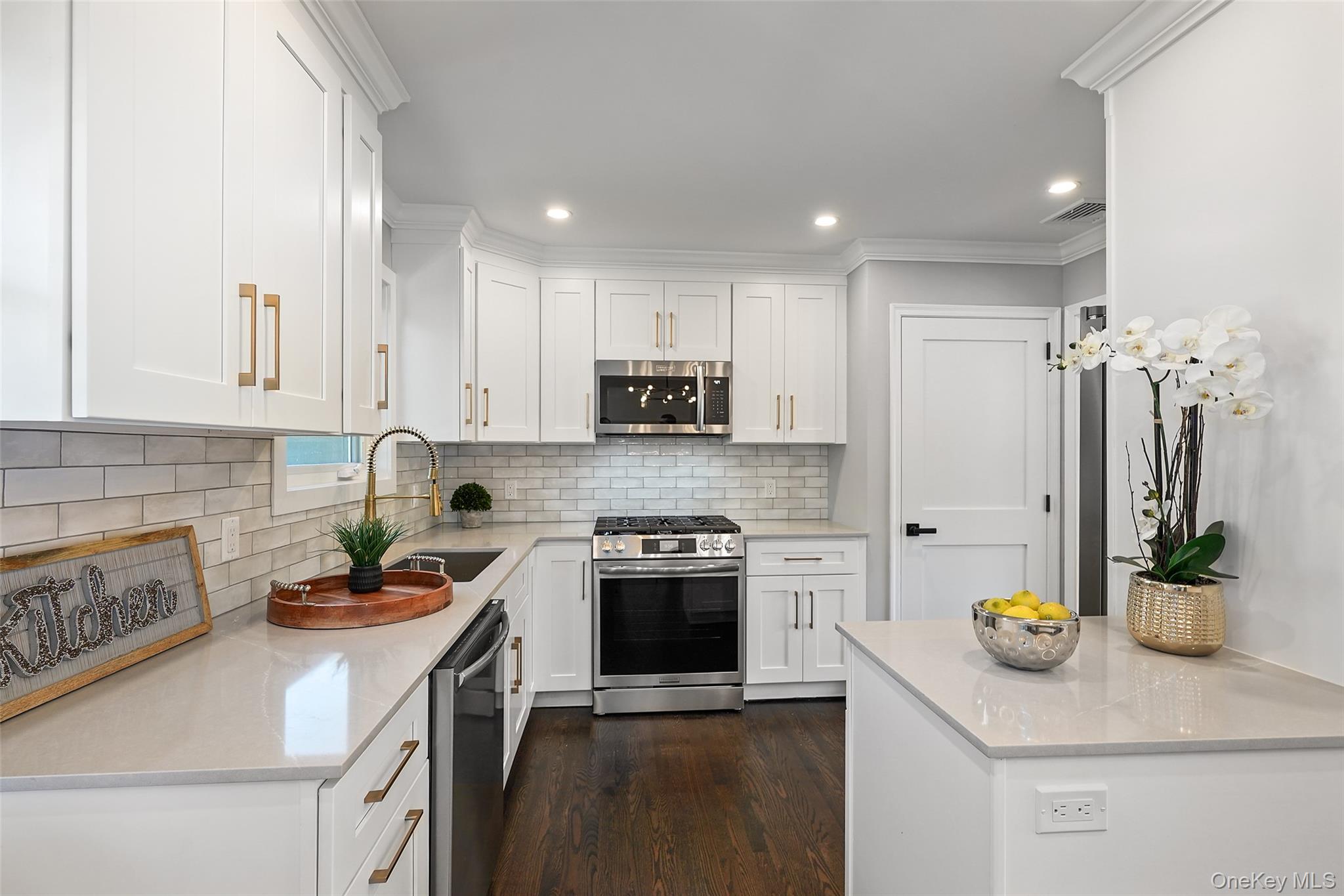 Mount Kisco, New York, 10549, United States, 3 Bedrooms Bedrooms, ,2 BathroomsBathrooms,Residential,For Sale,1942302