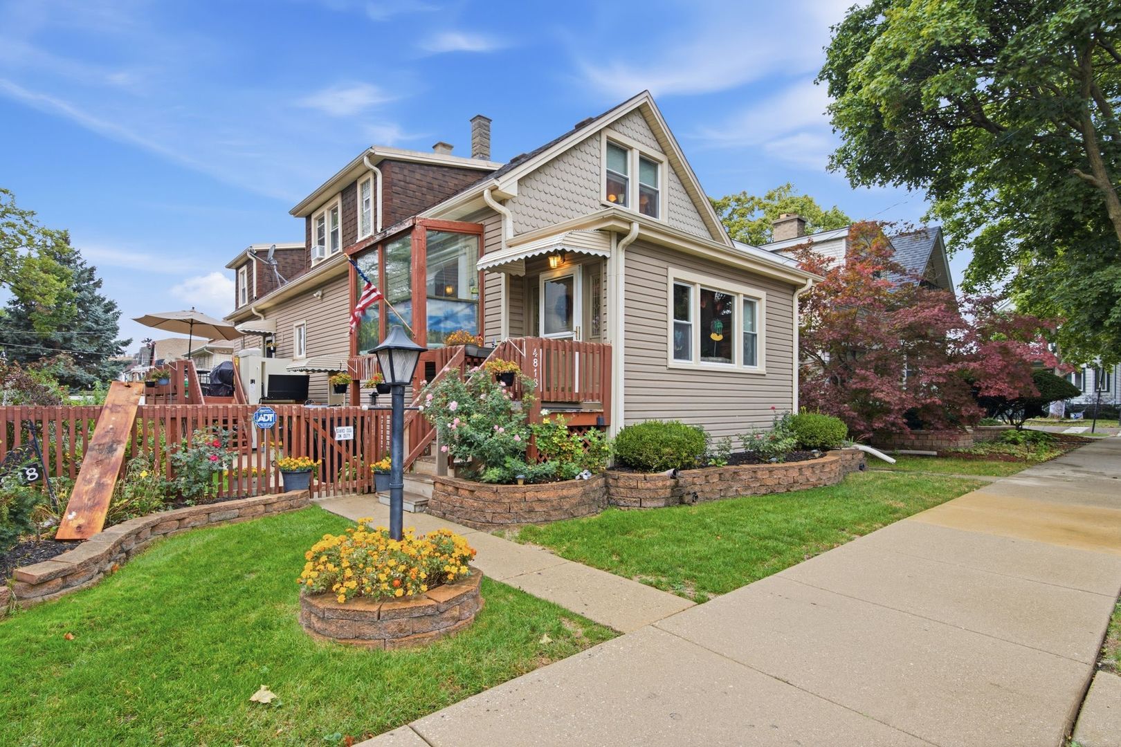 Menard Ave, Chicago, IL 60630
