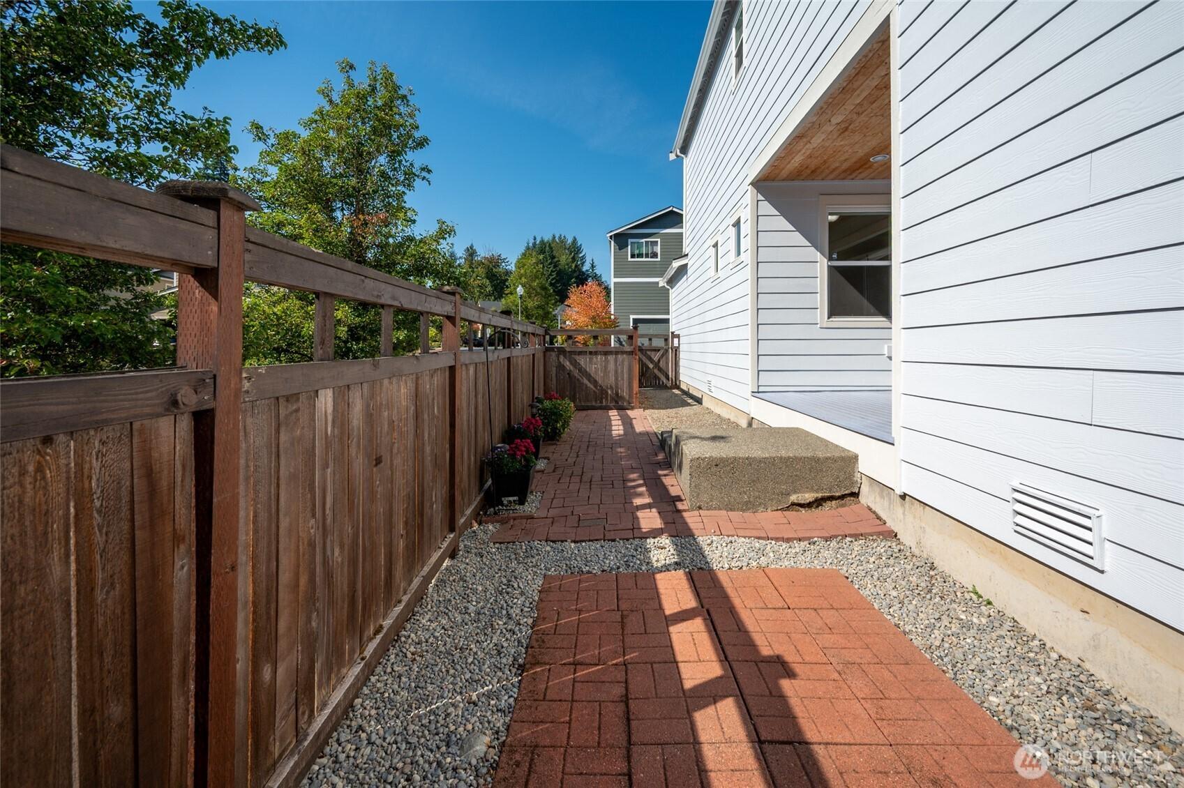 AUBURN, Washington, 98092, United States, 4 Bedrooms Bedrooms, ,3 BathroomsBathrooms,Residential,For Sale,1954954