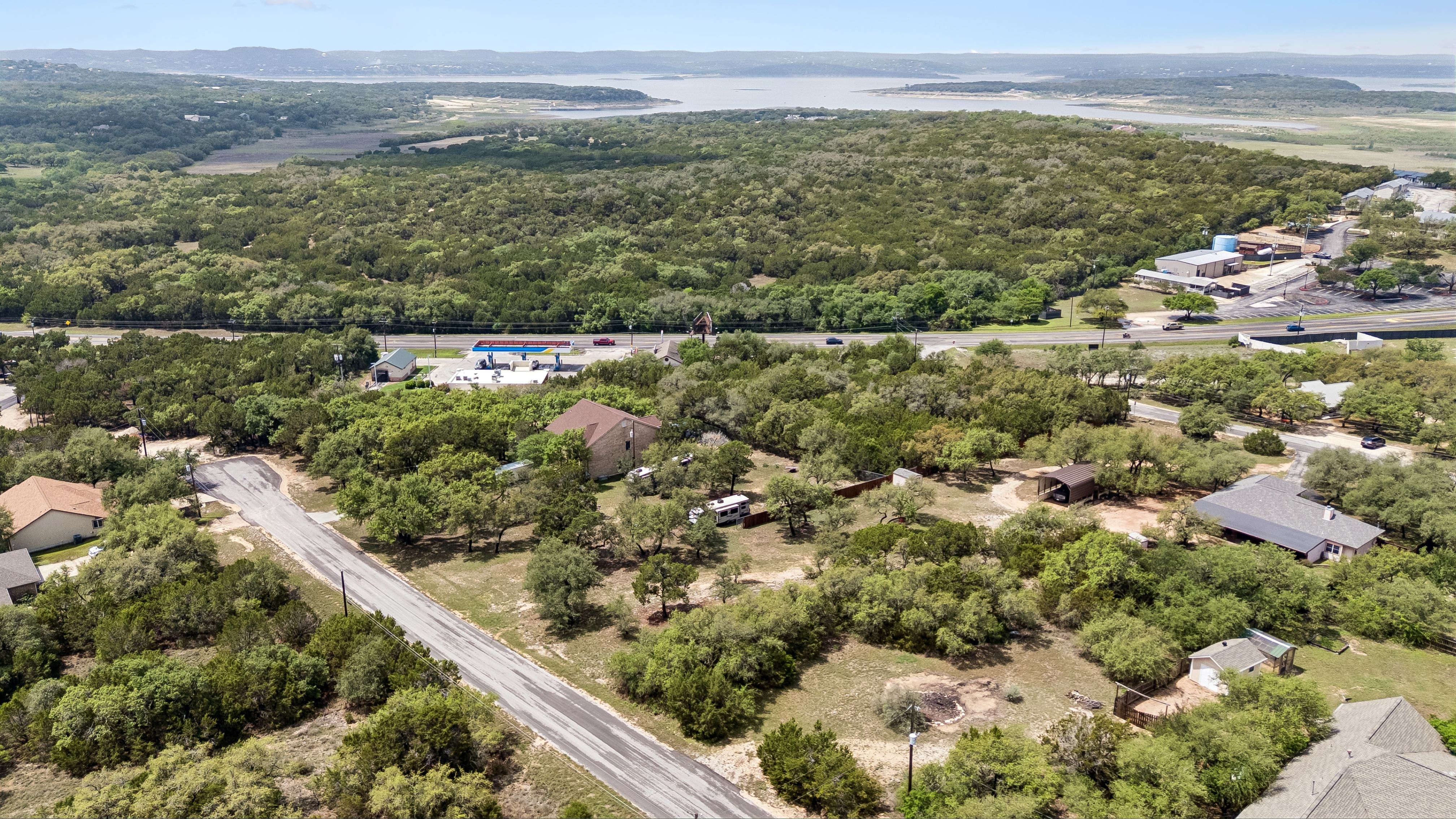  Privacy Meets Proximity - 物件實景