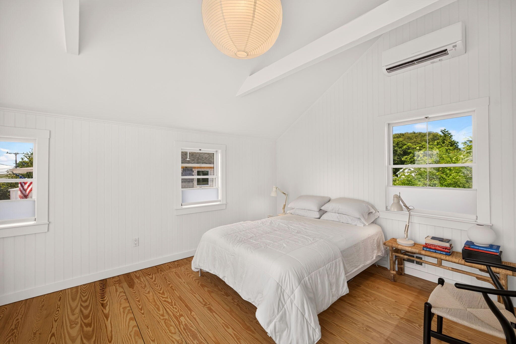  West End Elegance with Water Views, Private Gardens & Two-Car Parking - 物件實景