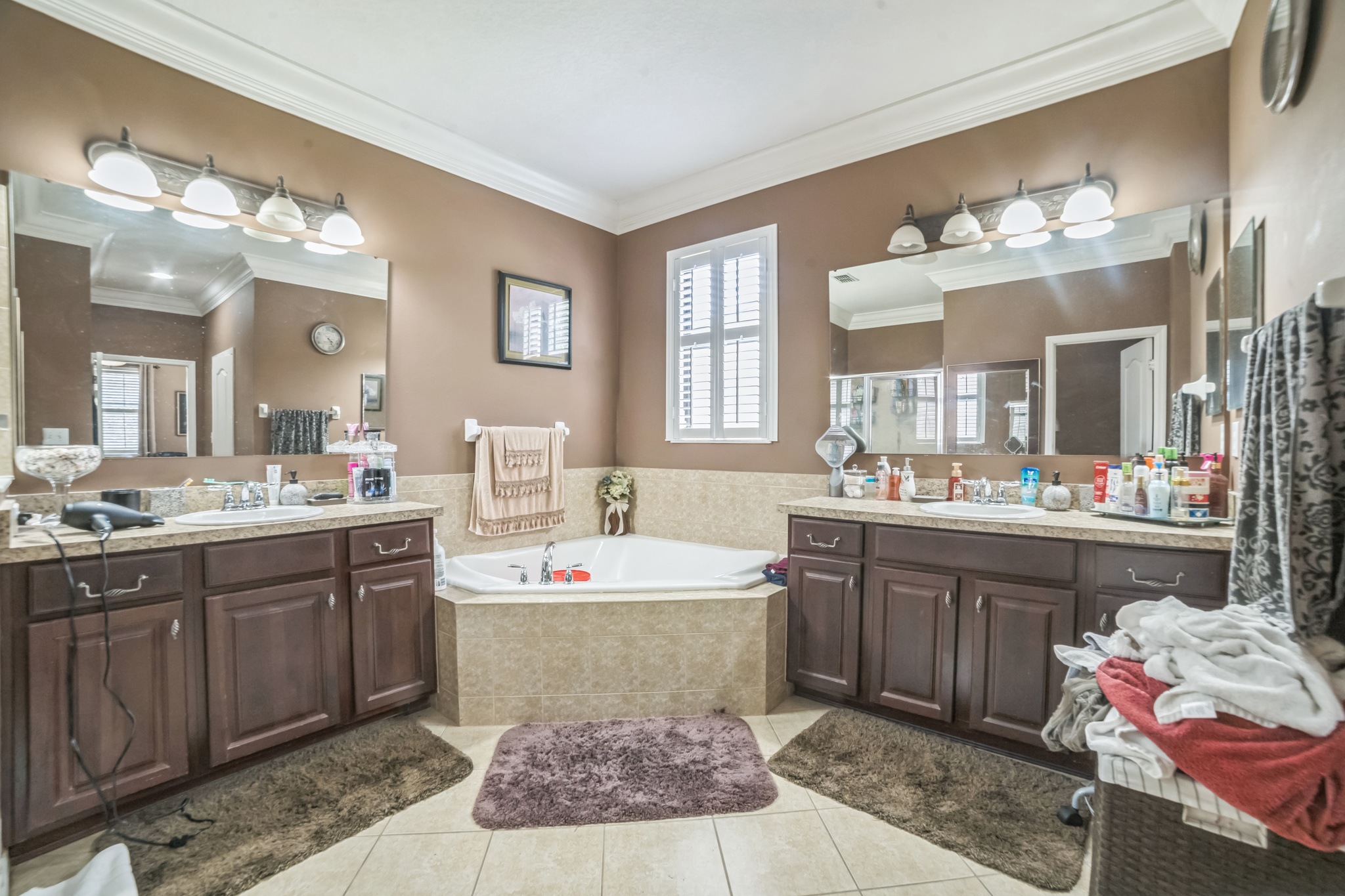 Clermont, Florida, 34711, United States, 5 Bedrooms Bedrooms, ,4 BathroomsBathrooms,Residential,For Sale,1982427