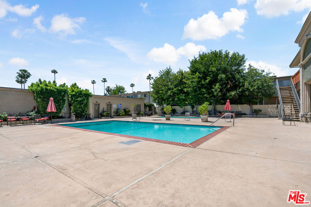 Winnetka, California, 91306, United States, 3 Bedrooms Bedrooms, ,2 BathroomsBathrooms,Residential,For Sale,1919452