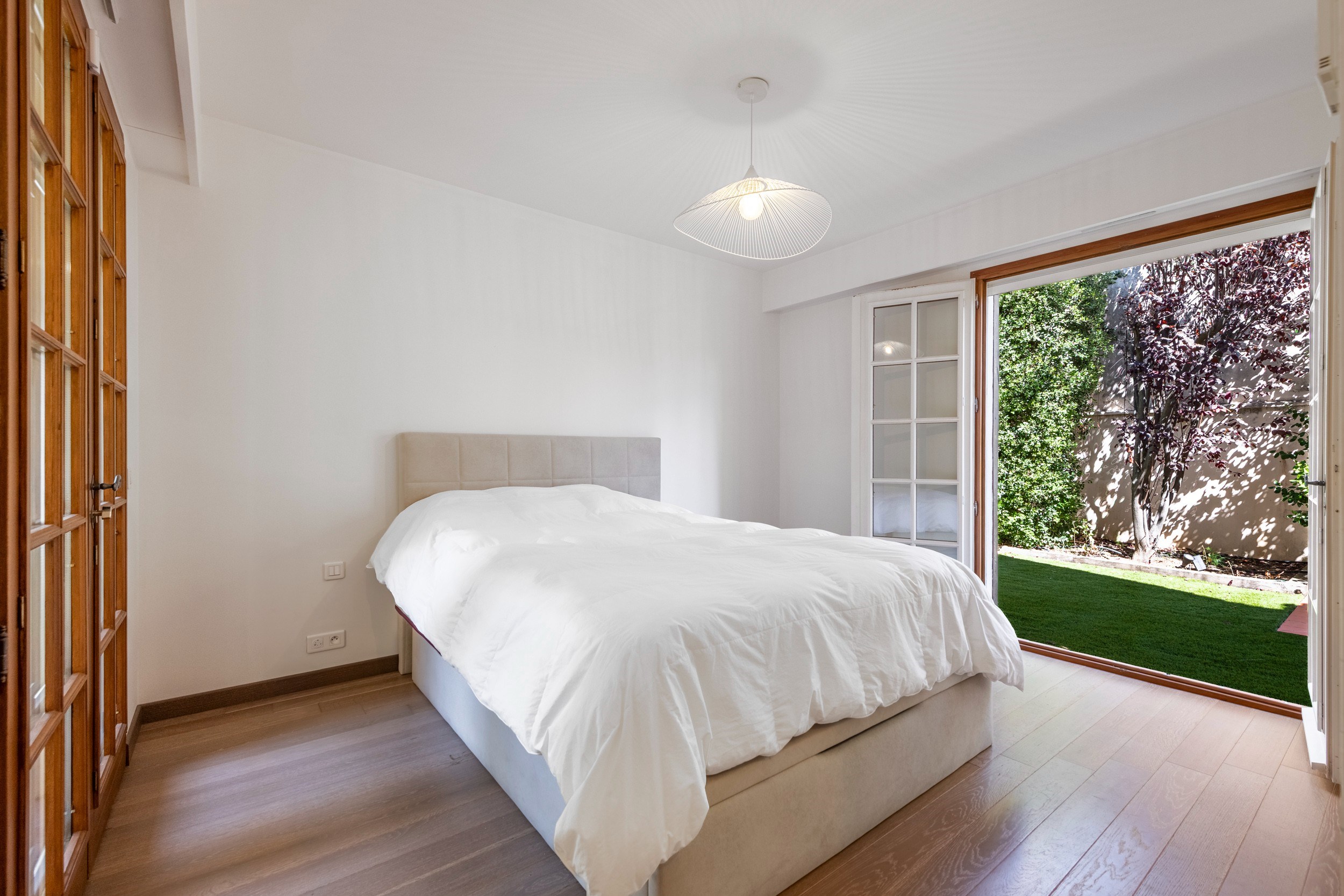  Cannes La Californie, six bedroom neo Norman residence with swimming pool - 物件實景