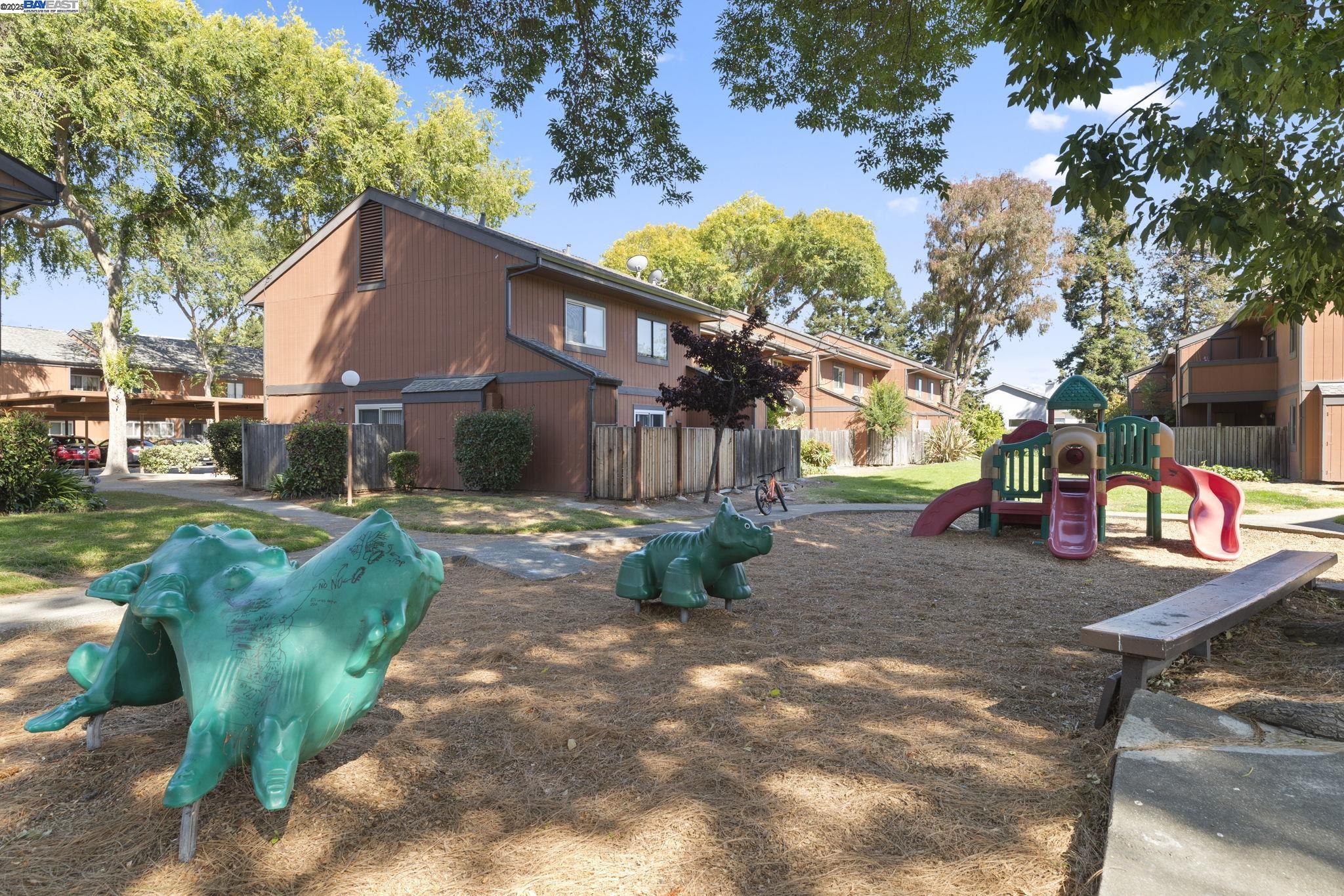 Fremont, California, 94536, United States, 3 Bedrooms Bedrooms, ,2 BathroomsBathrooms,Residential,For Sale,1906498
