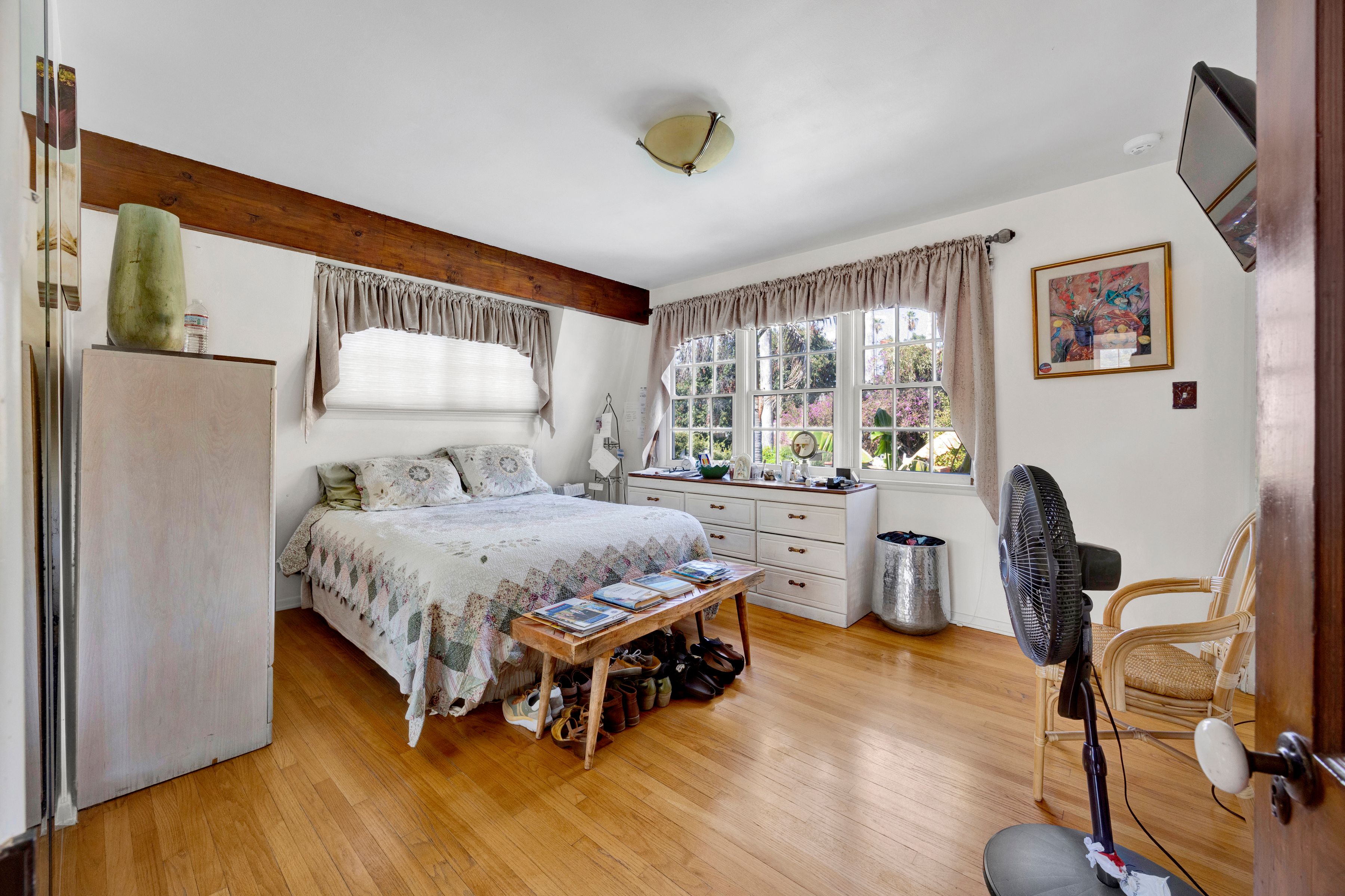 9701 La Canada Way - 物件實景
