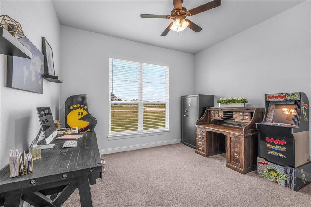 Weatherford, Texas, 76088, United States, 5 Bedrooms Bedrooms, ,5 BathroomsBathrooms,Residential,For Sale,1900599