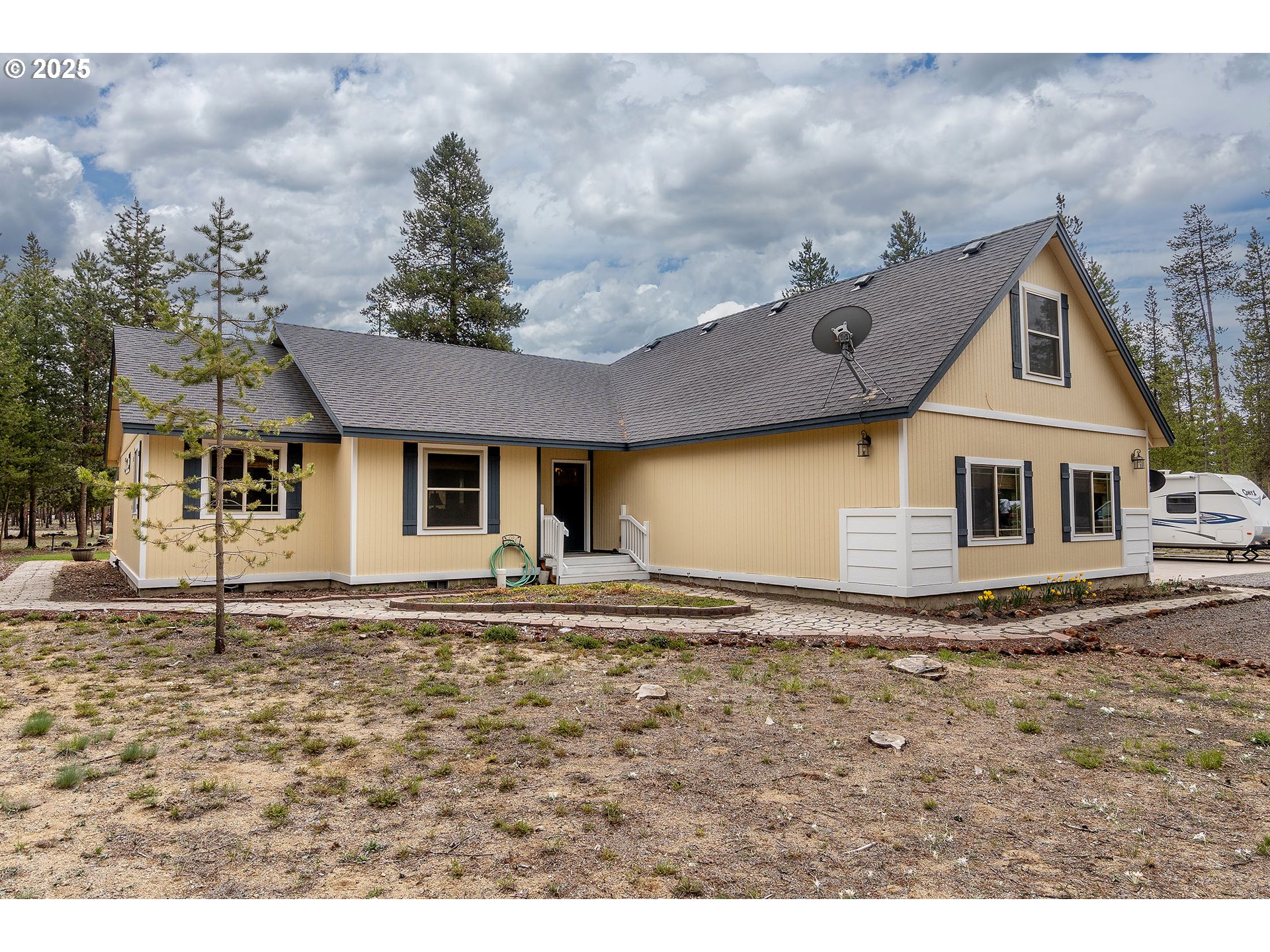 La Pine, Oregon, 97739, United States, 3 Bedrooms Bedrooms, ,2 BathroomsBathrooms,Residential,For Sale,1961362