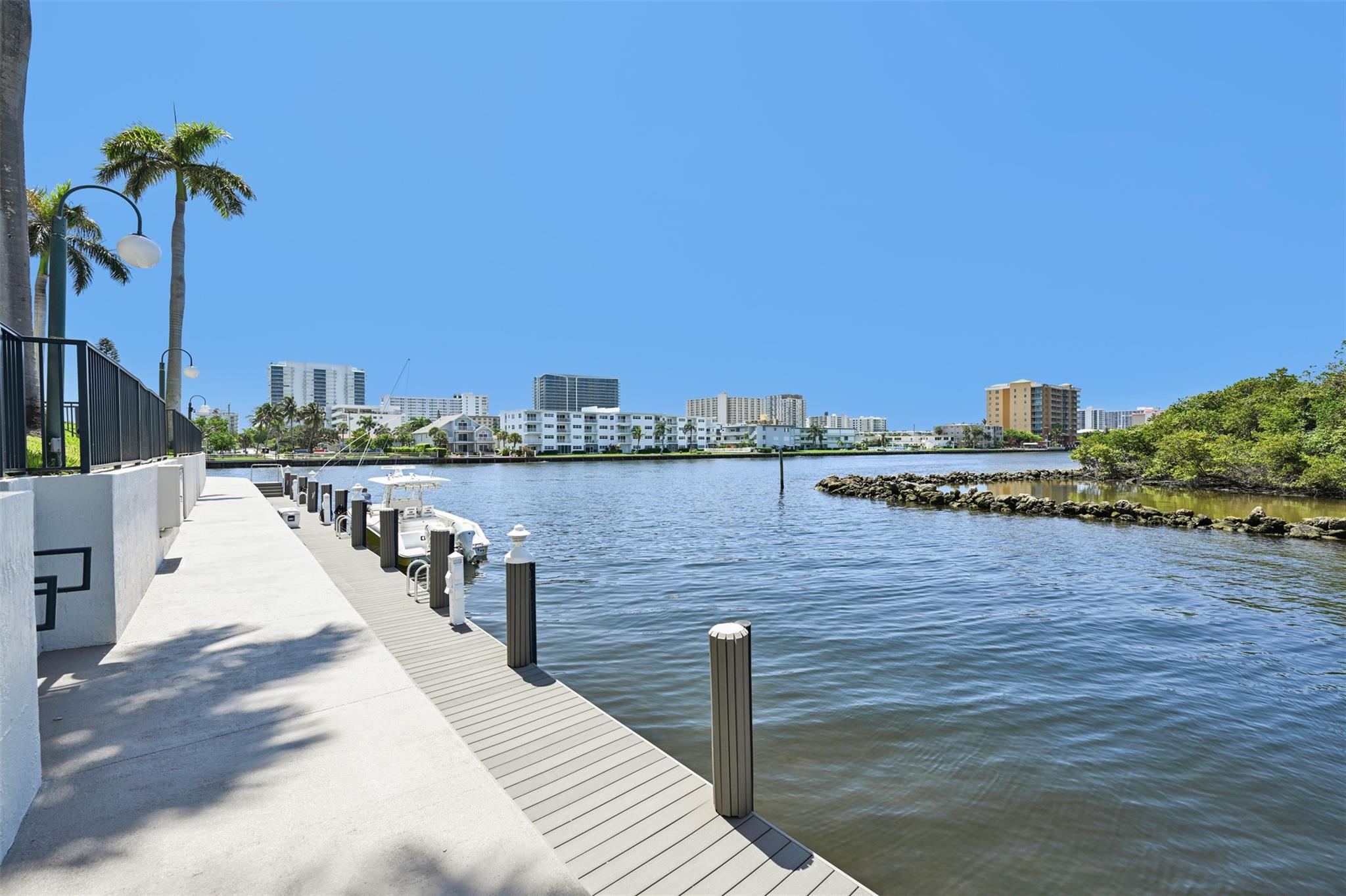 Pompano Beach, Florida, 33062, United States, 2 Bedrooms Bedrooms, ,2 BathroomsBathrooms,Residential,For Sale,1938400