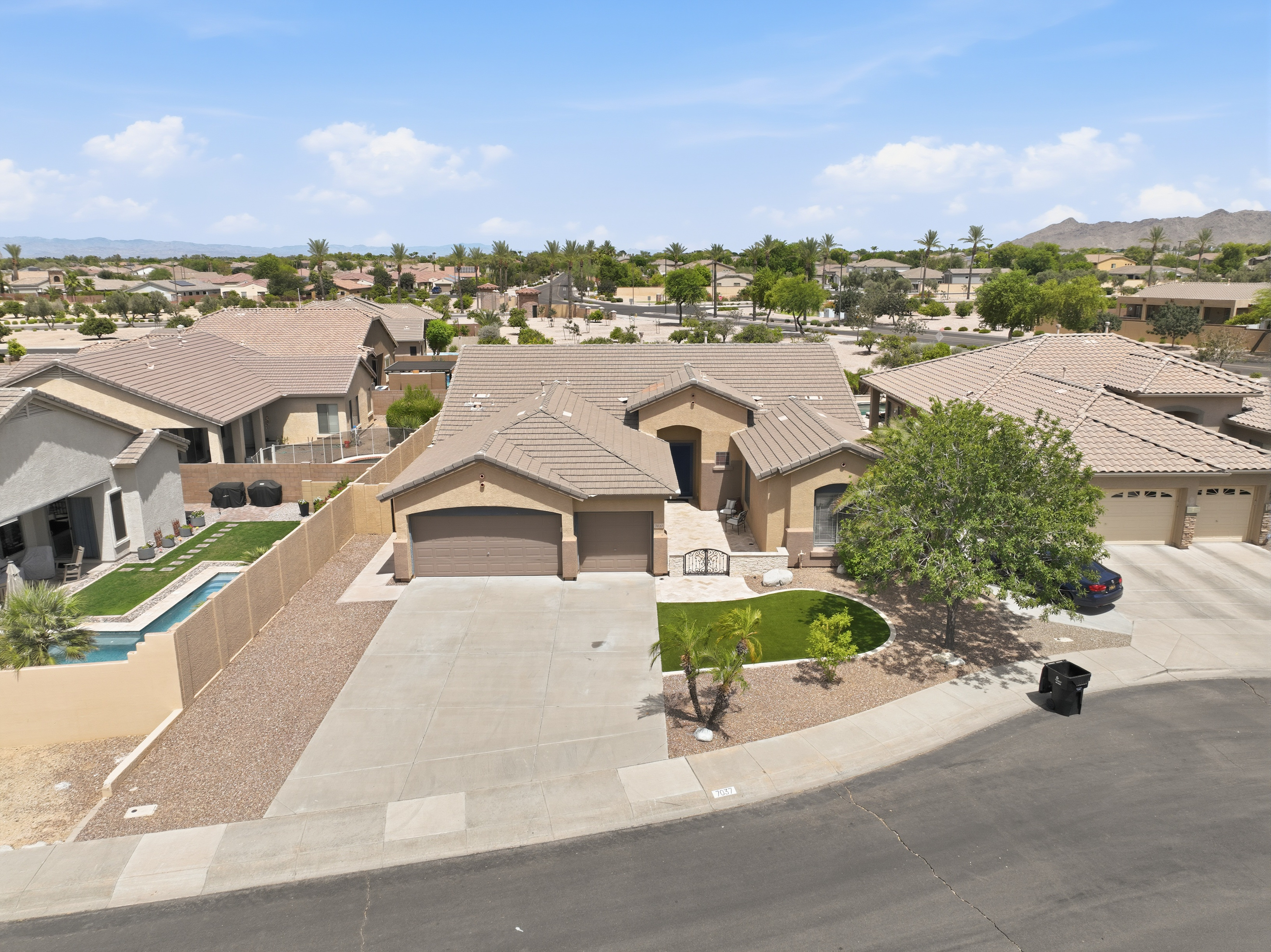  7037 S Trophy Lane  Gilbert, AZ - 物件實景