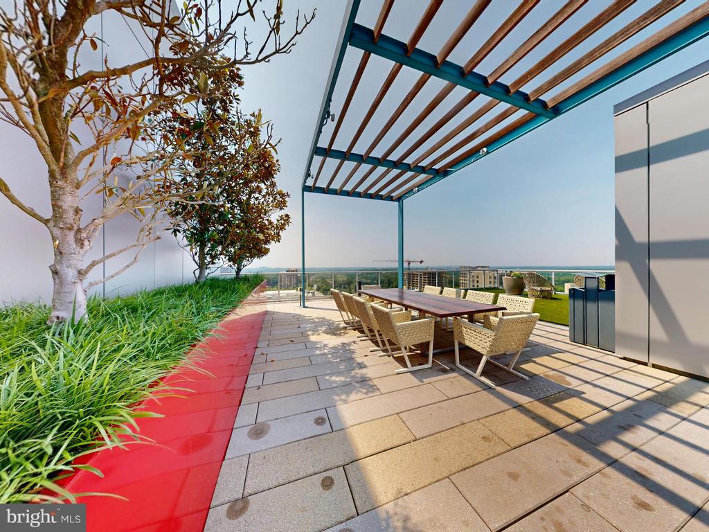 Rockville, Maryland, 20852, United States, 2 Bedrooms Bedrooms, ,2 BathroomsBathrooms,Residential,For Sale,1861250