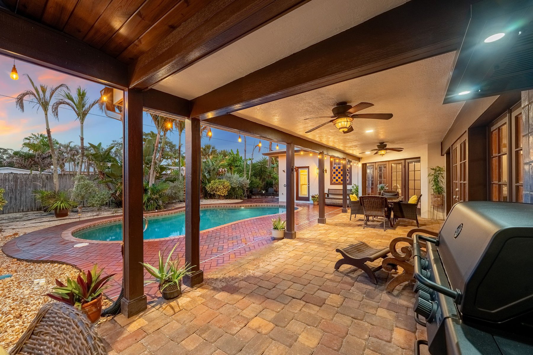  240 Deland Avenue, Indialantic, FL, 32903 - 物件實景