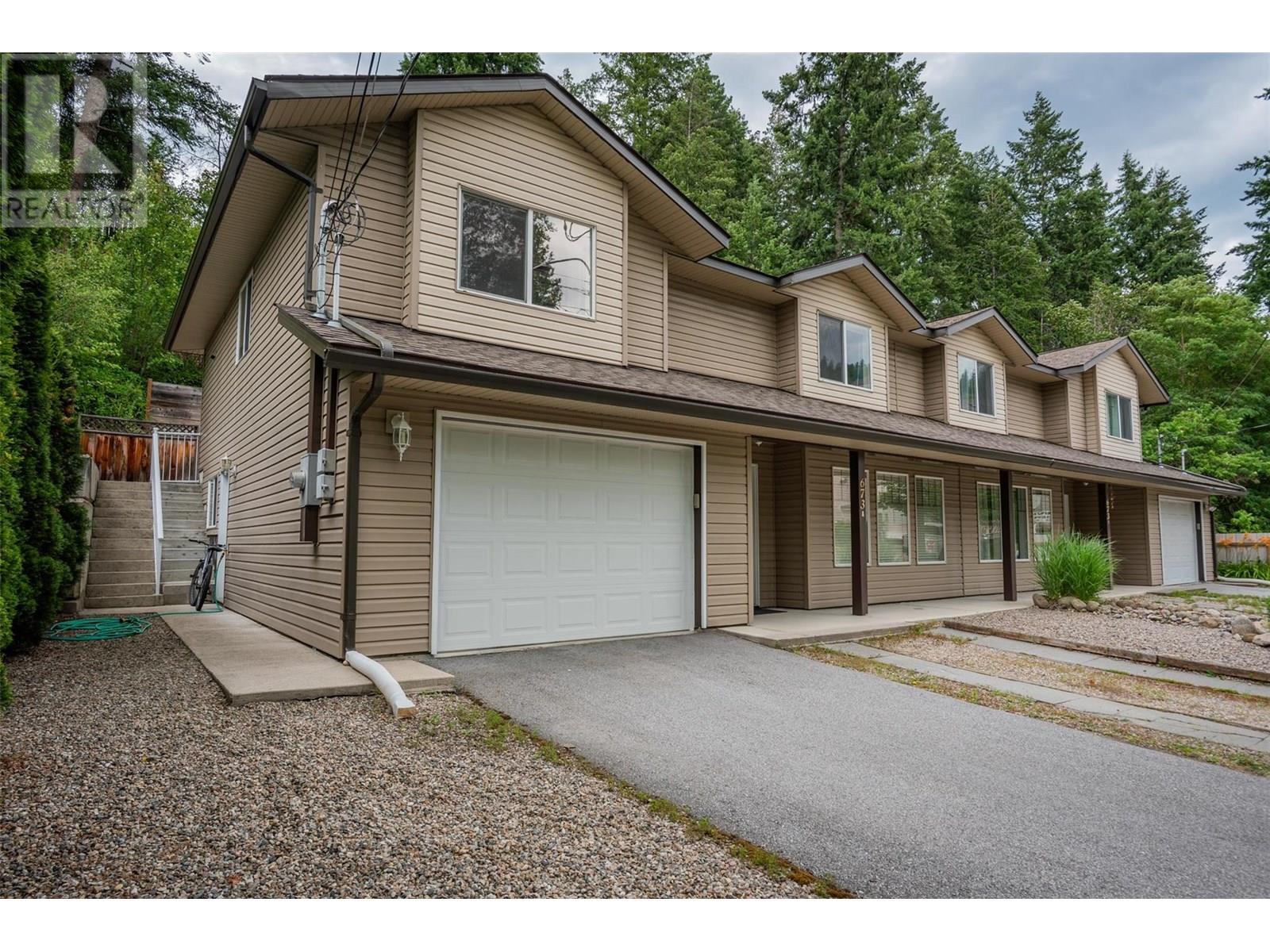 CASTLEGAR, British Columbia, V1N 1J7, CA, 3 Bedrooms Bedrooms, ,2 BathroomsBathrooms,Residential,For Sale,1913084
