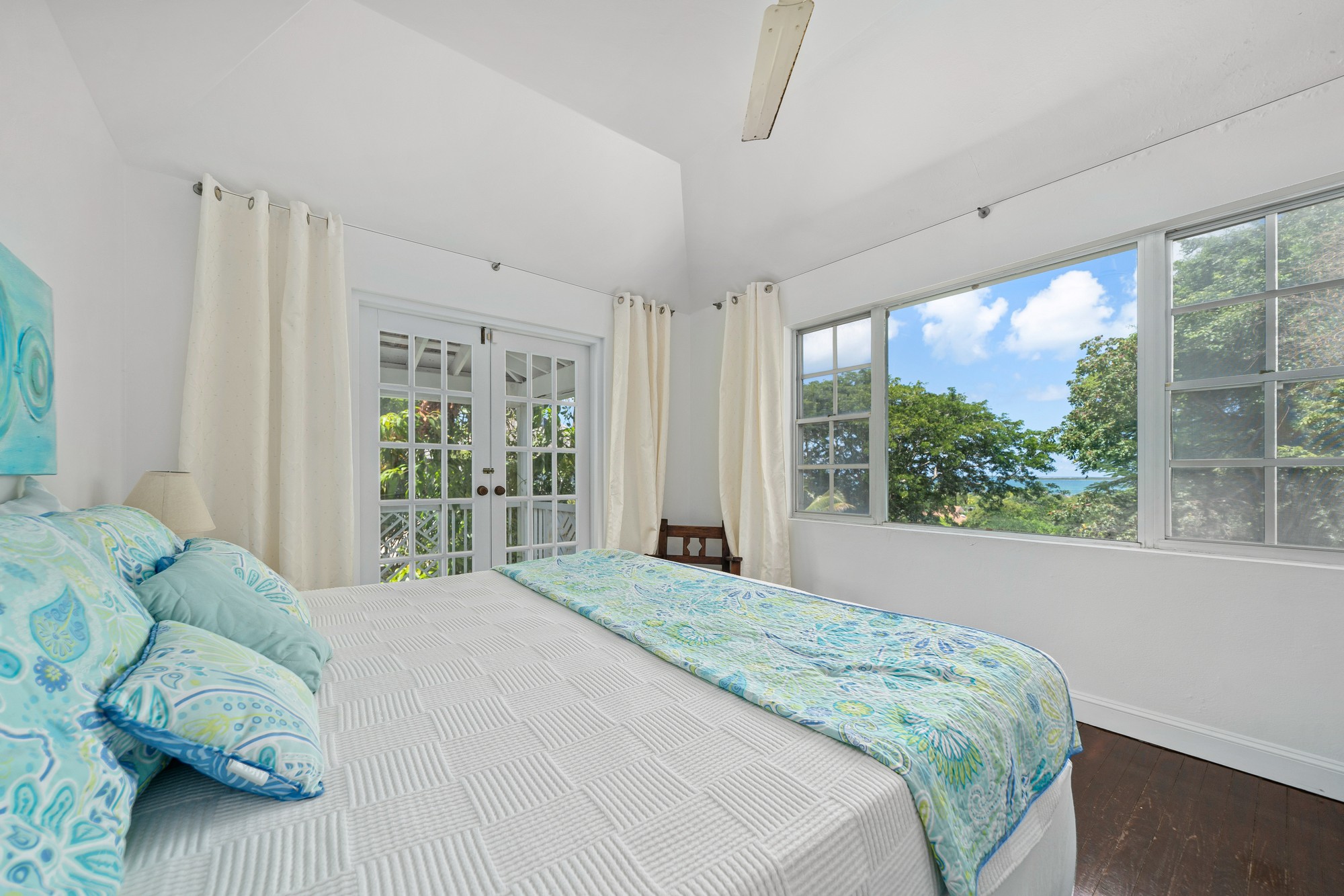  Hilltop Estate with Ocean Views - 物件實景