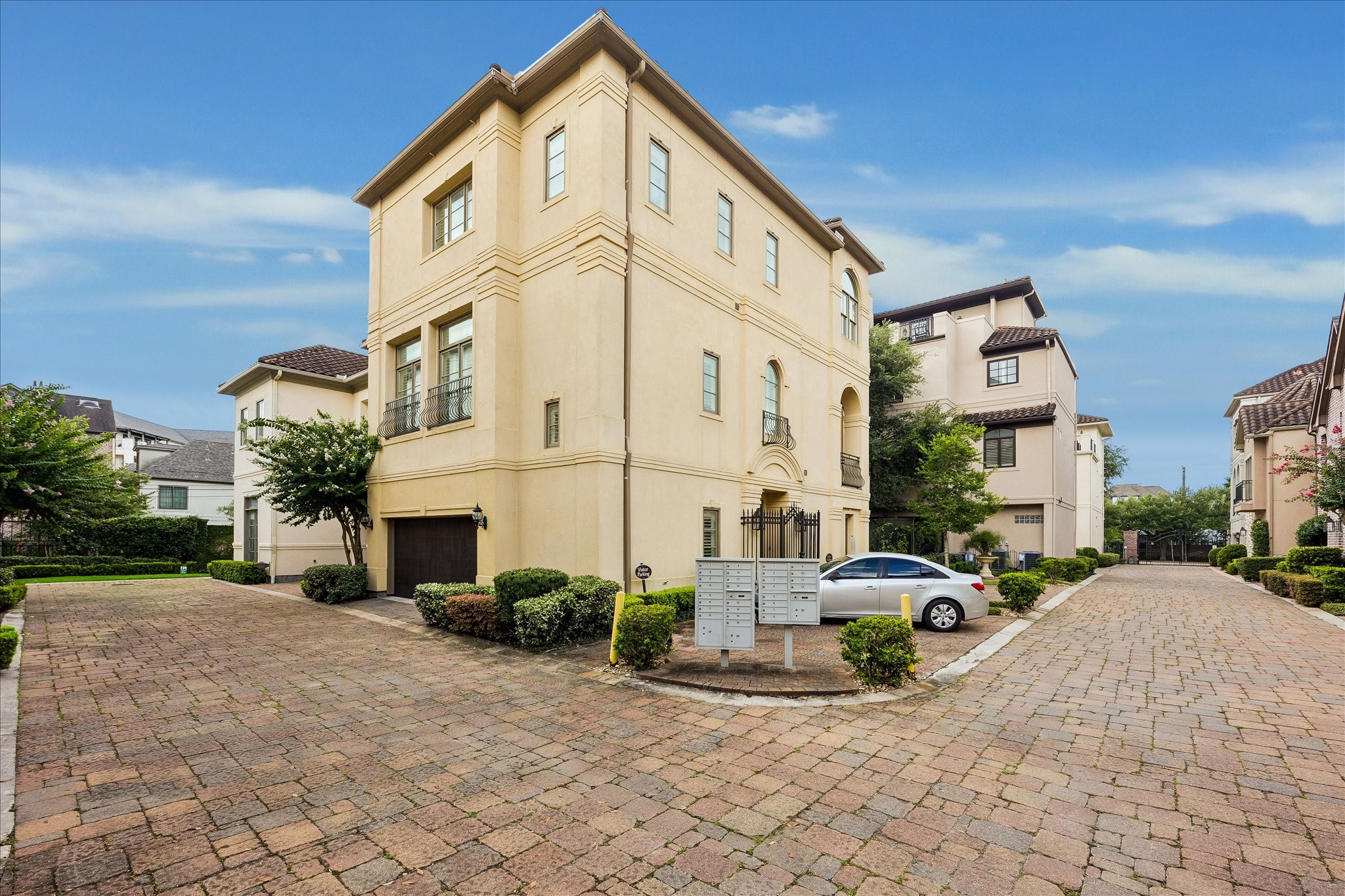  3120 Murworth Drive - 物件實景